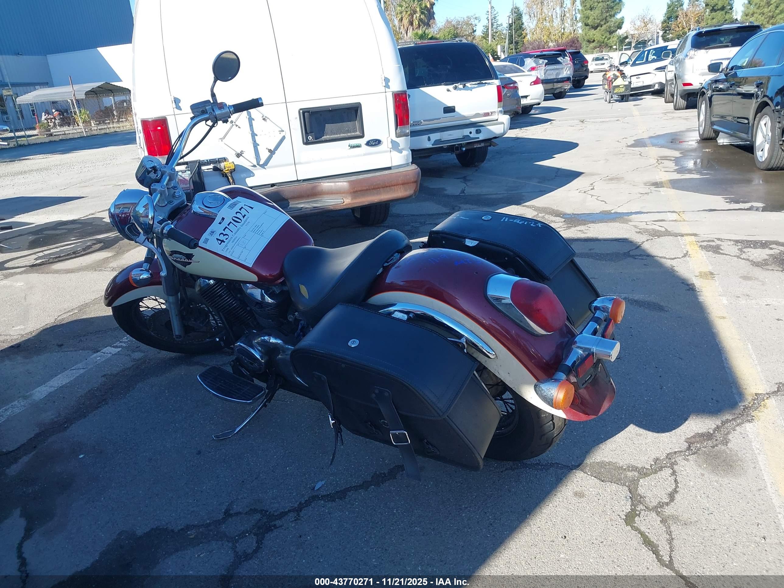 HONDA VT750 image 3