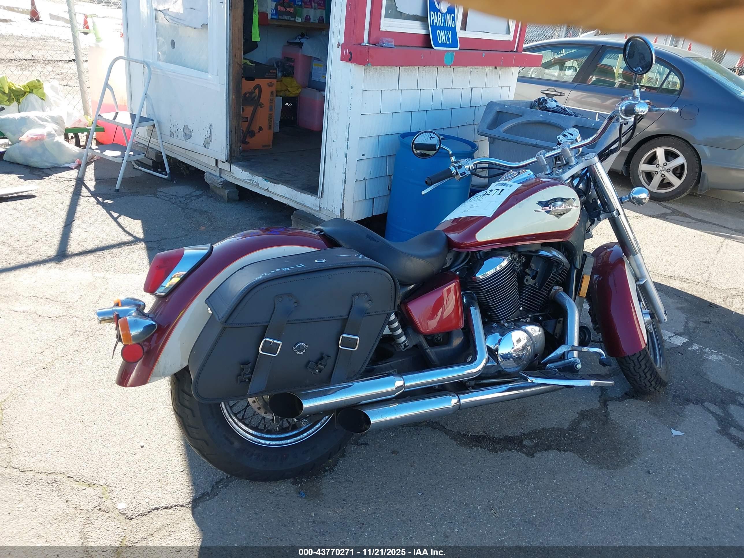 HONDA VT750 image 4