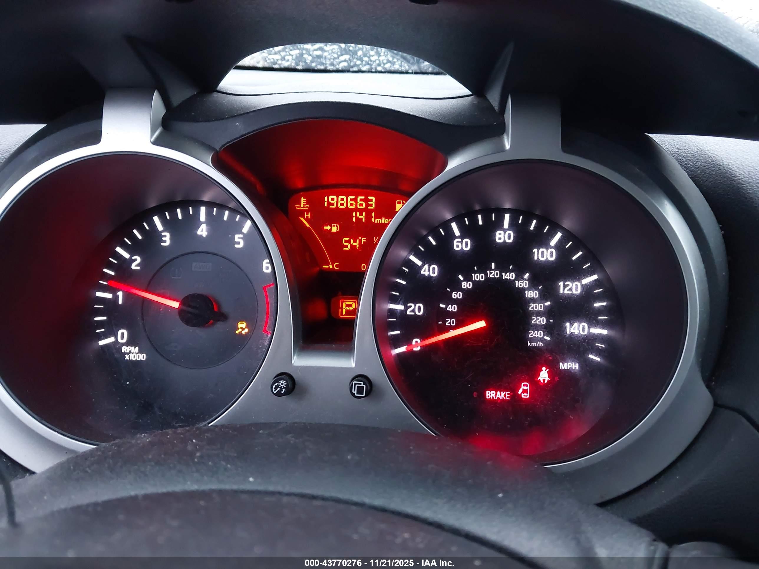 NISSAN JUKE image 7