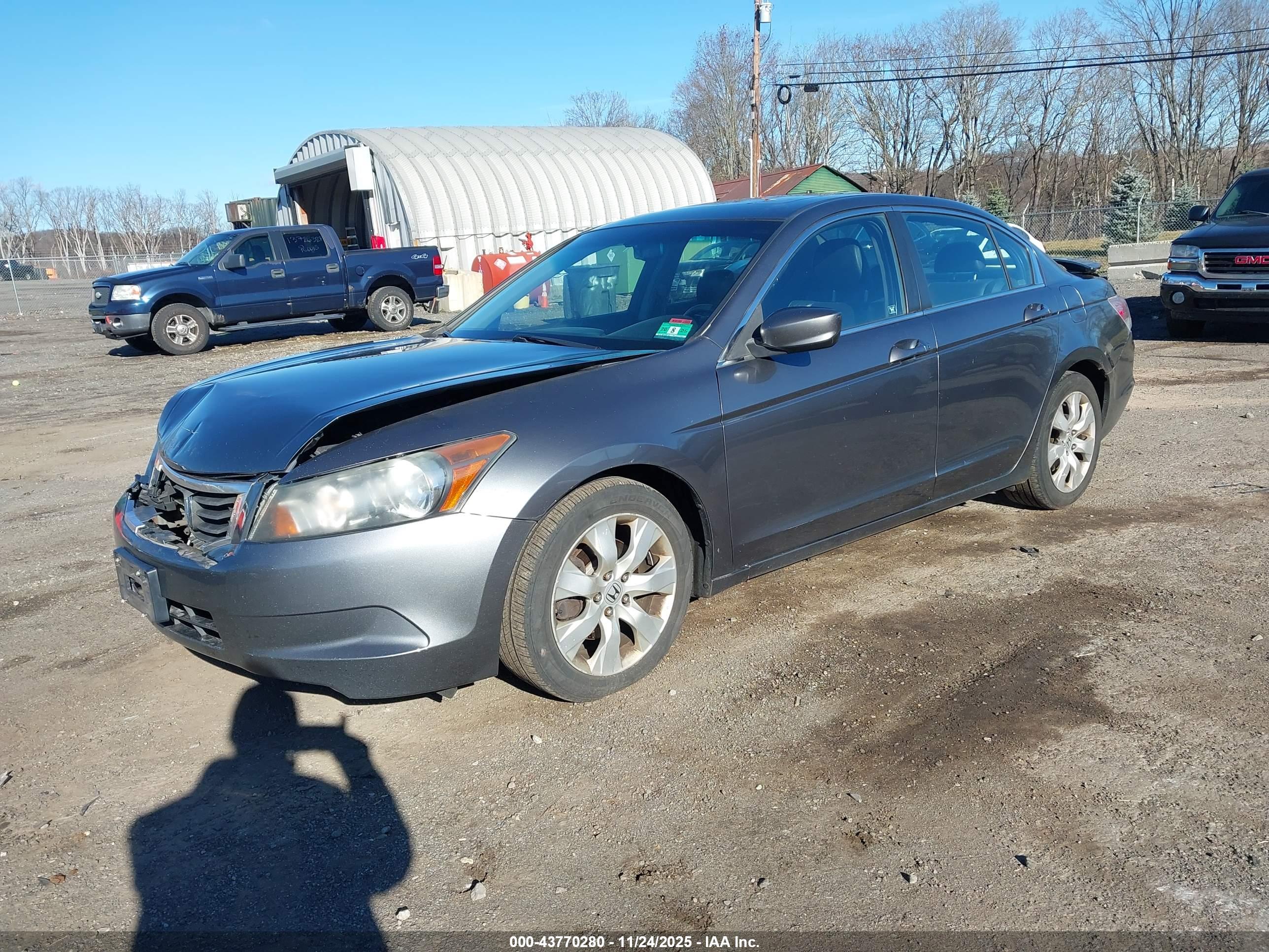 HONDA ACCORD image 2