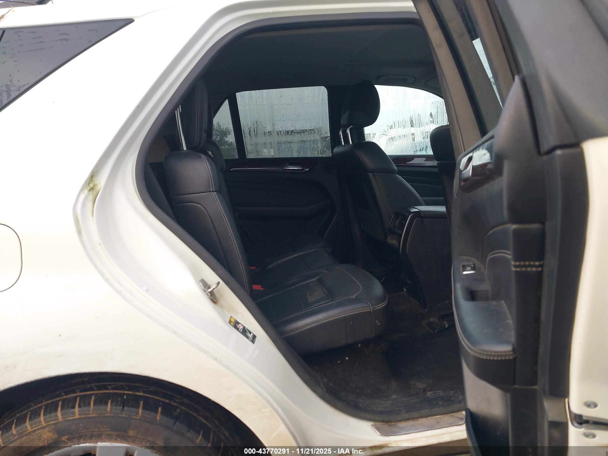 MERCEDES-BENZ ML image 8
