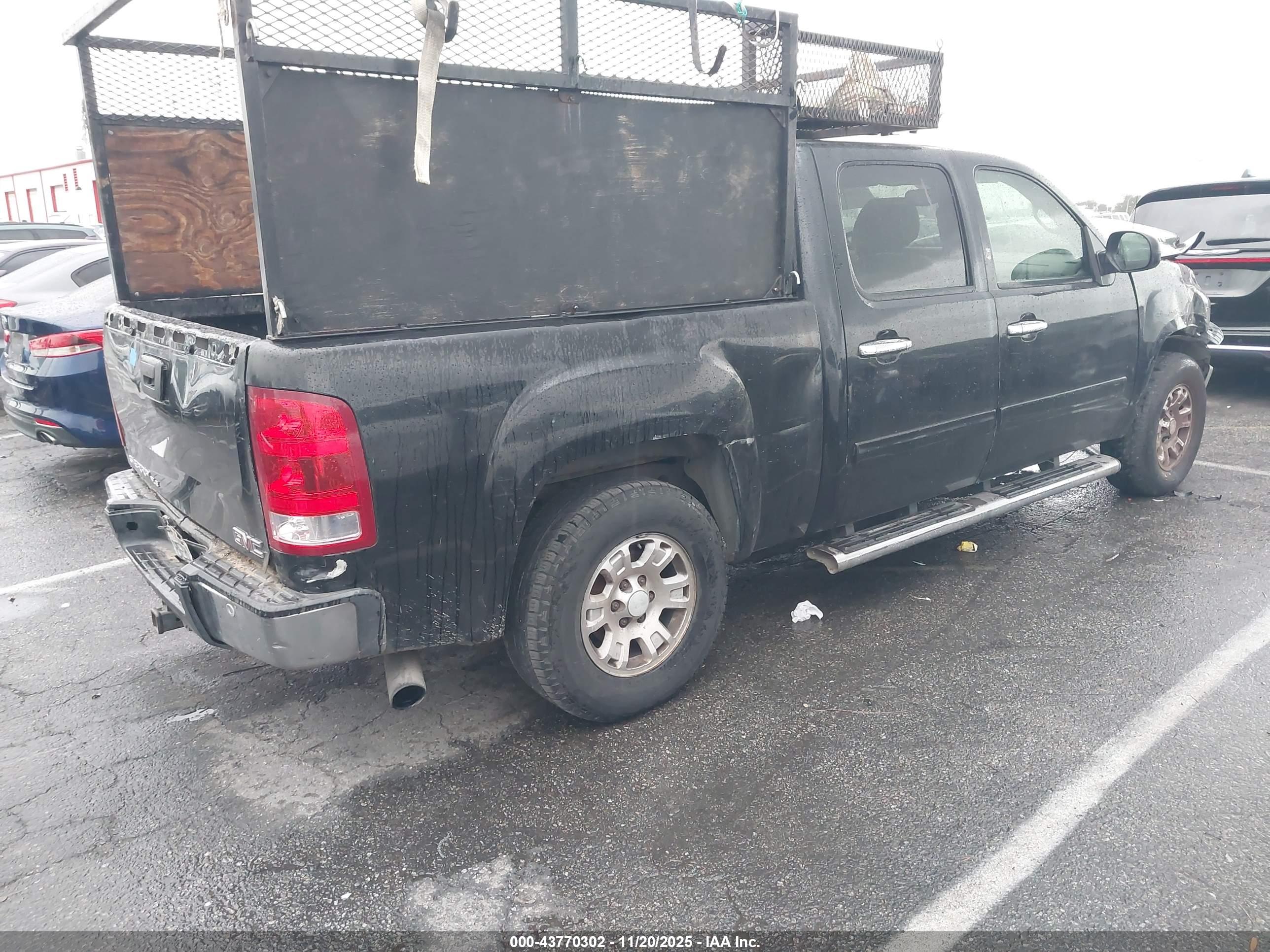 GMC SIERRA image 4