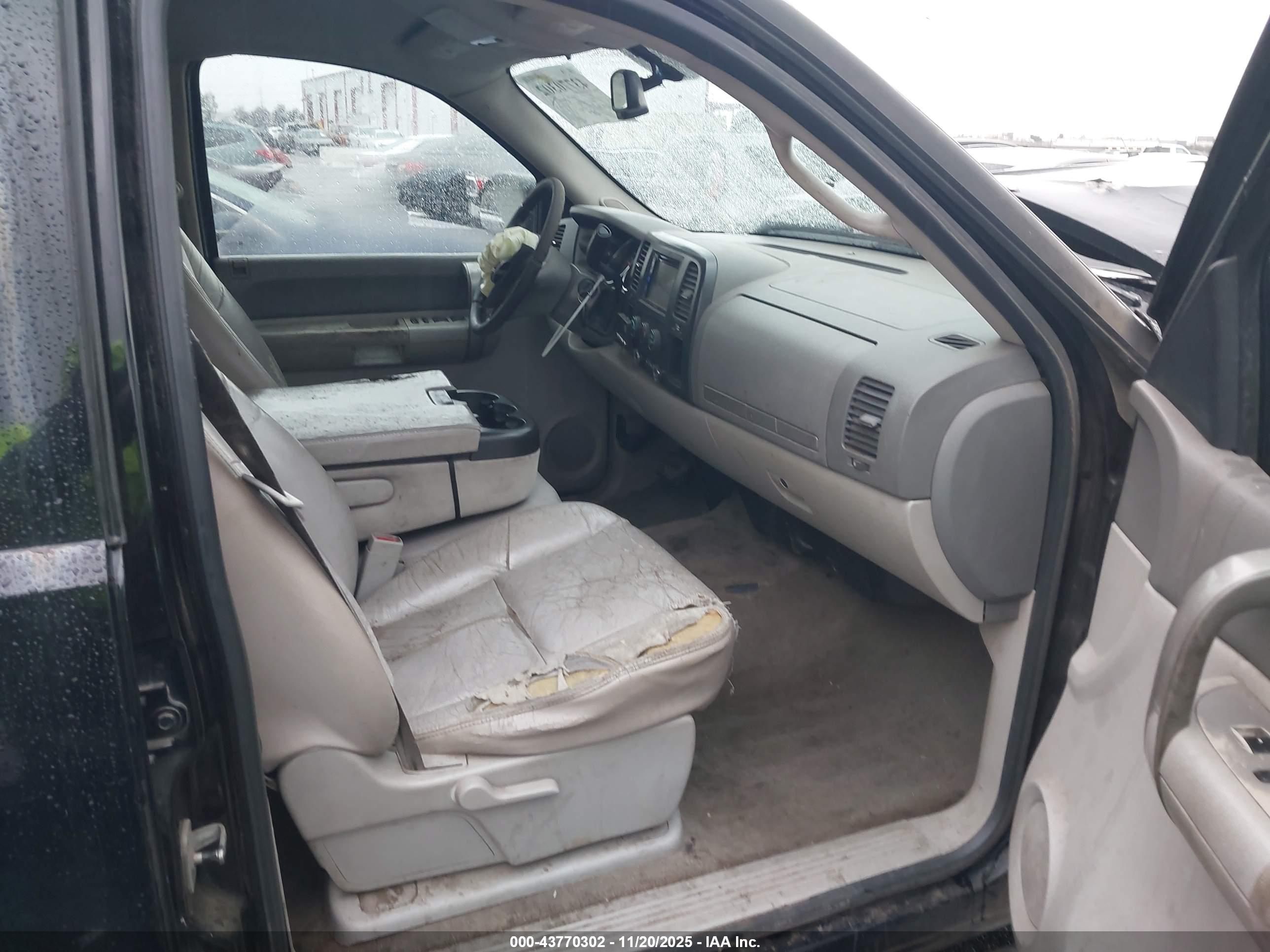 GMC SIERRA image 5
