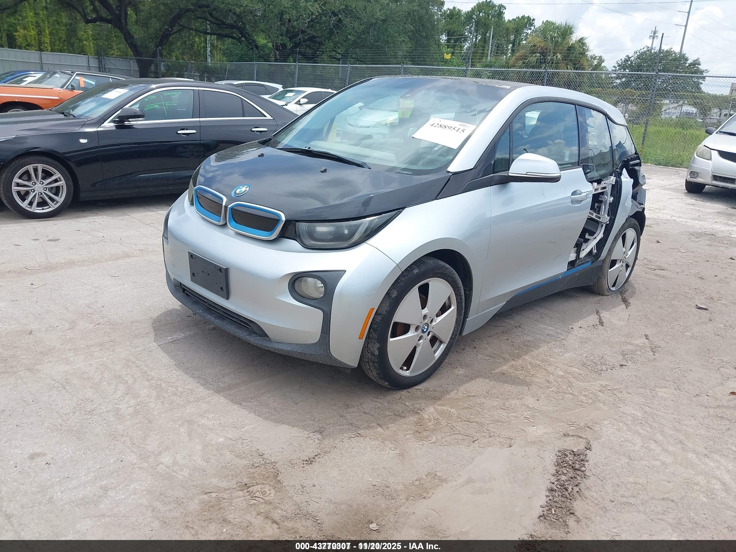 BMW I3 image 2