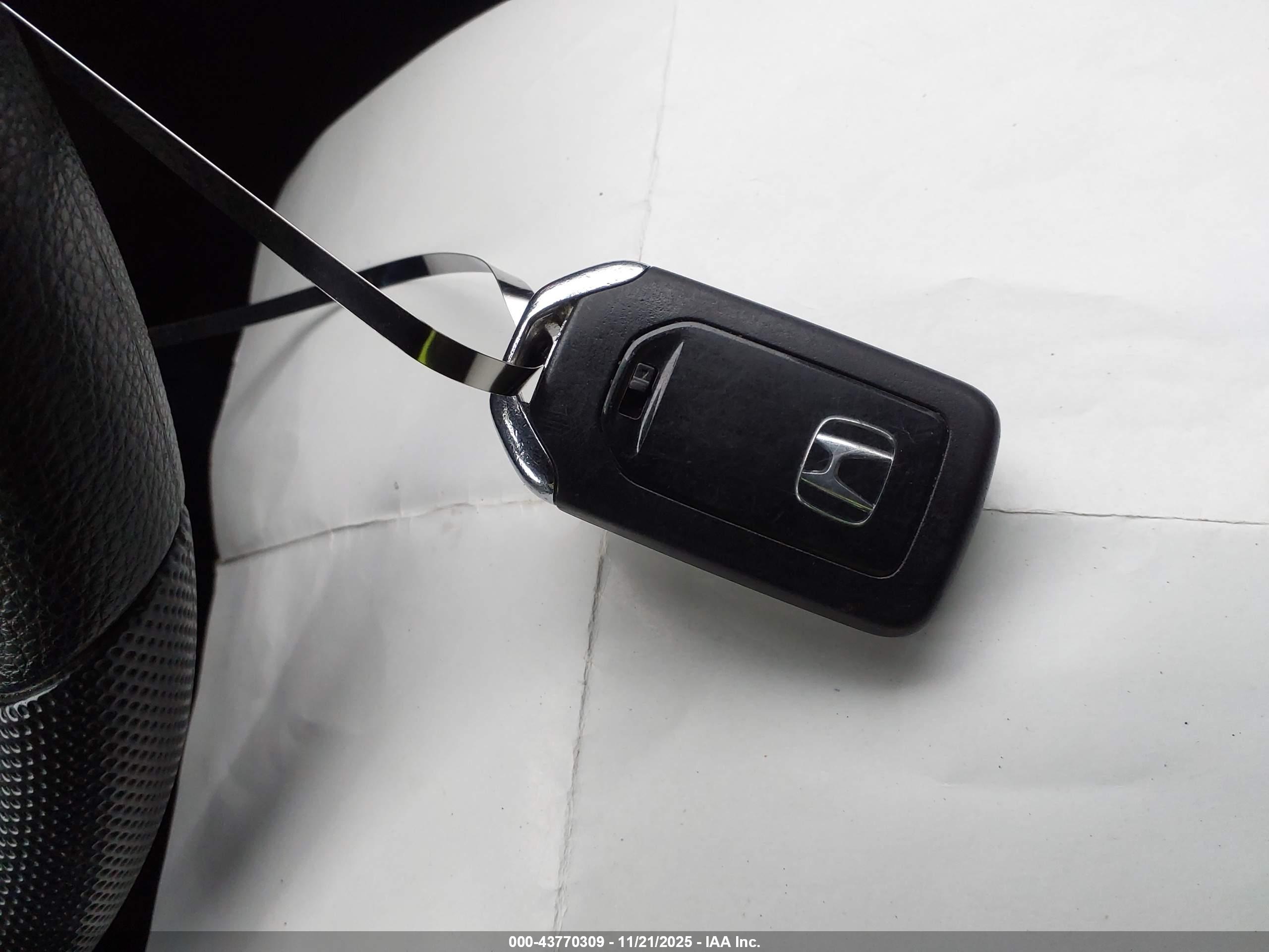 HONDA CIVIC image 11