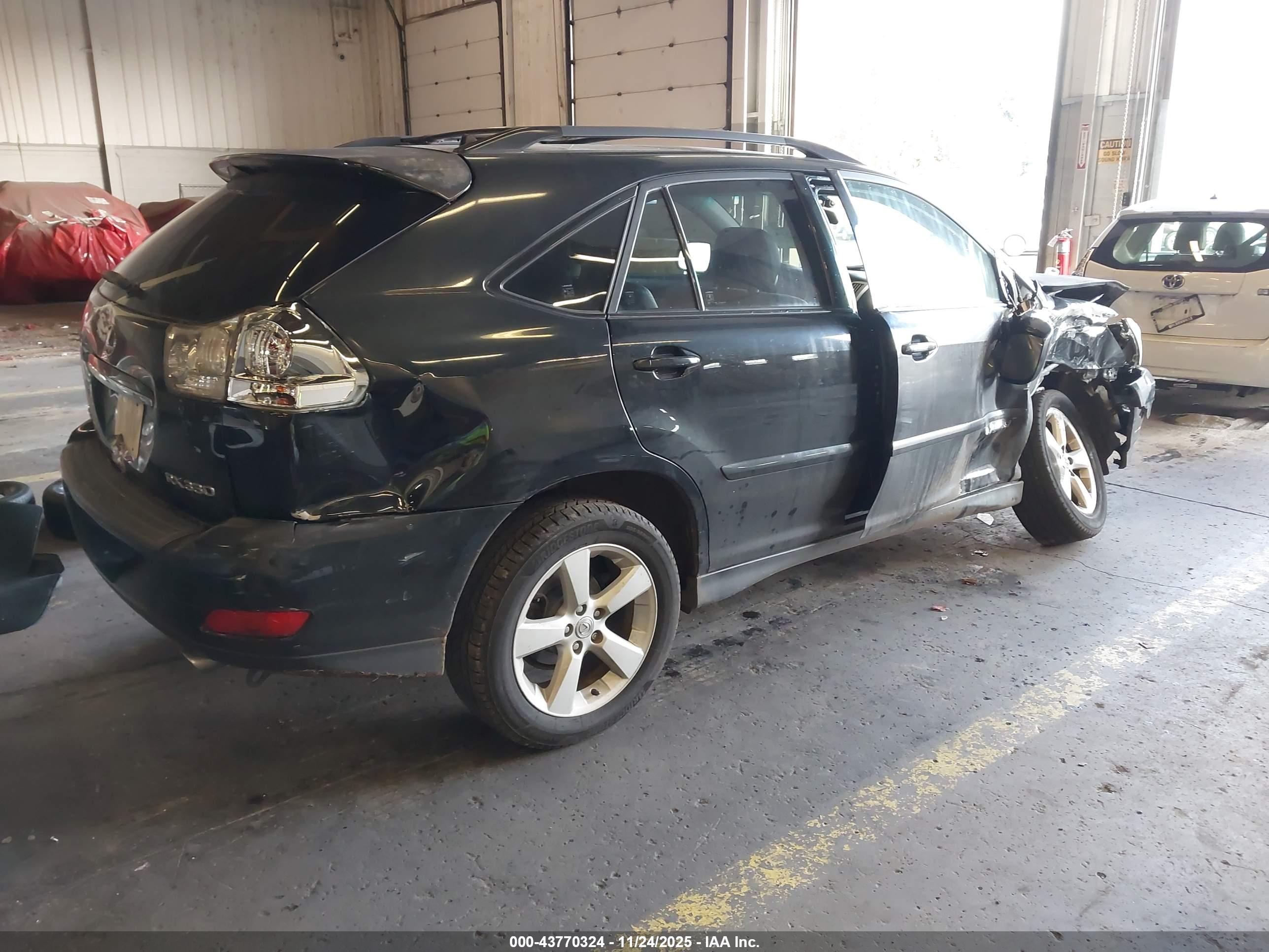 LEXUS RX image 4