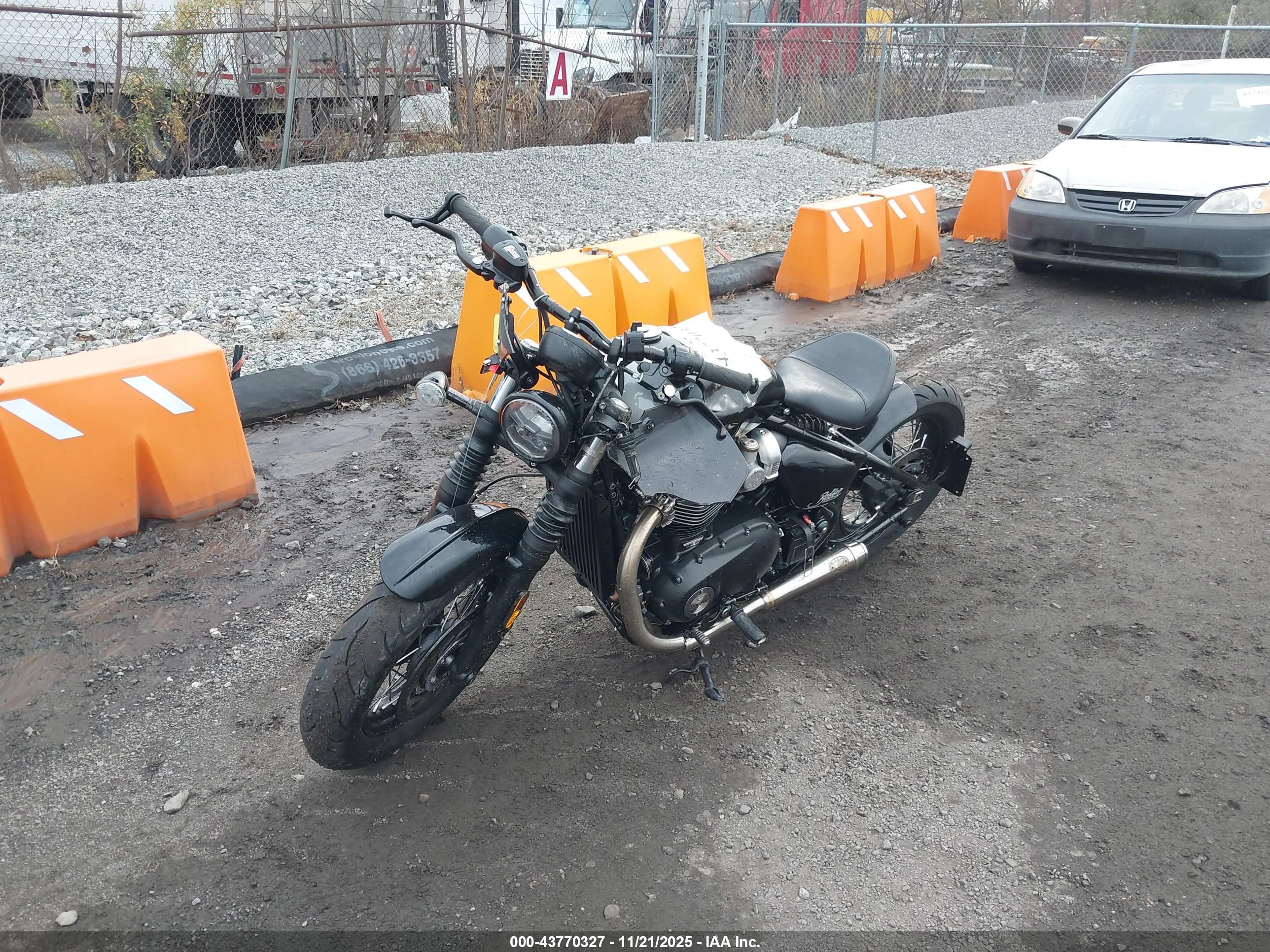 TRIUMPH MOTORCYCLE image 2