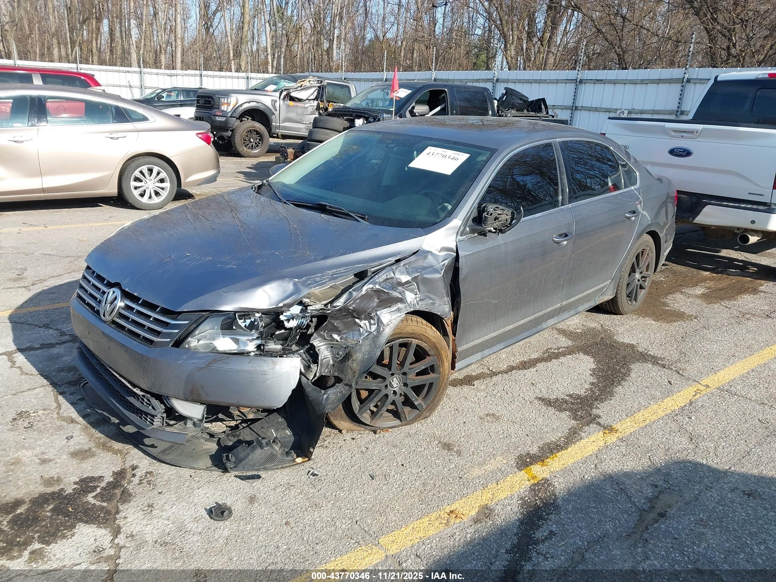 VOLKSWAGEN PASSAT image 2