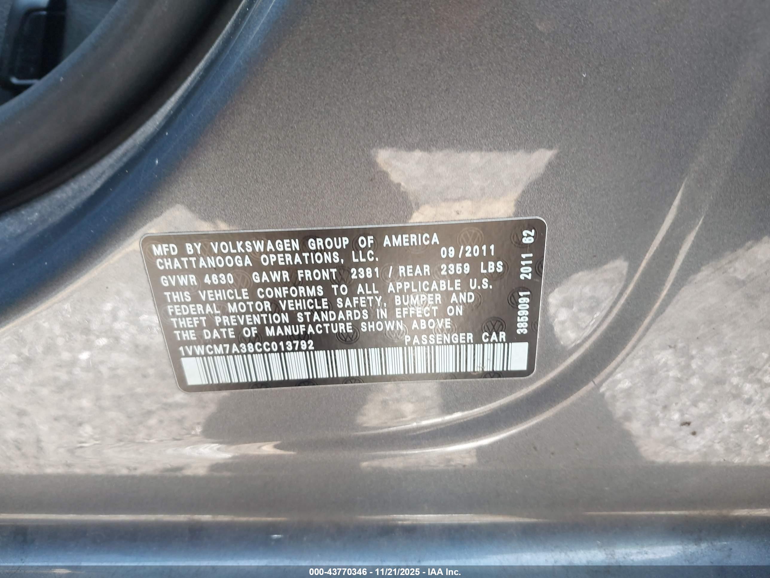 VOLKSWAGEN PASSAT image 9