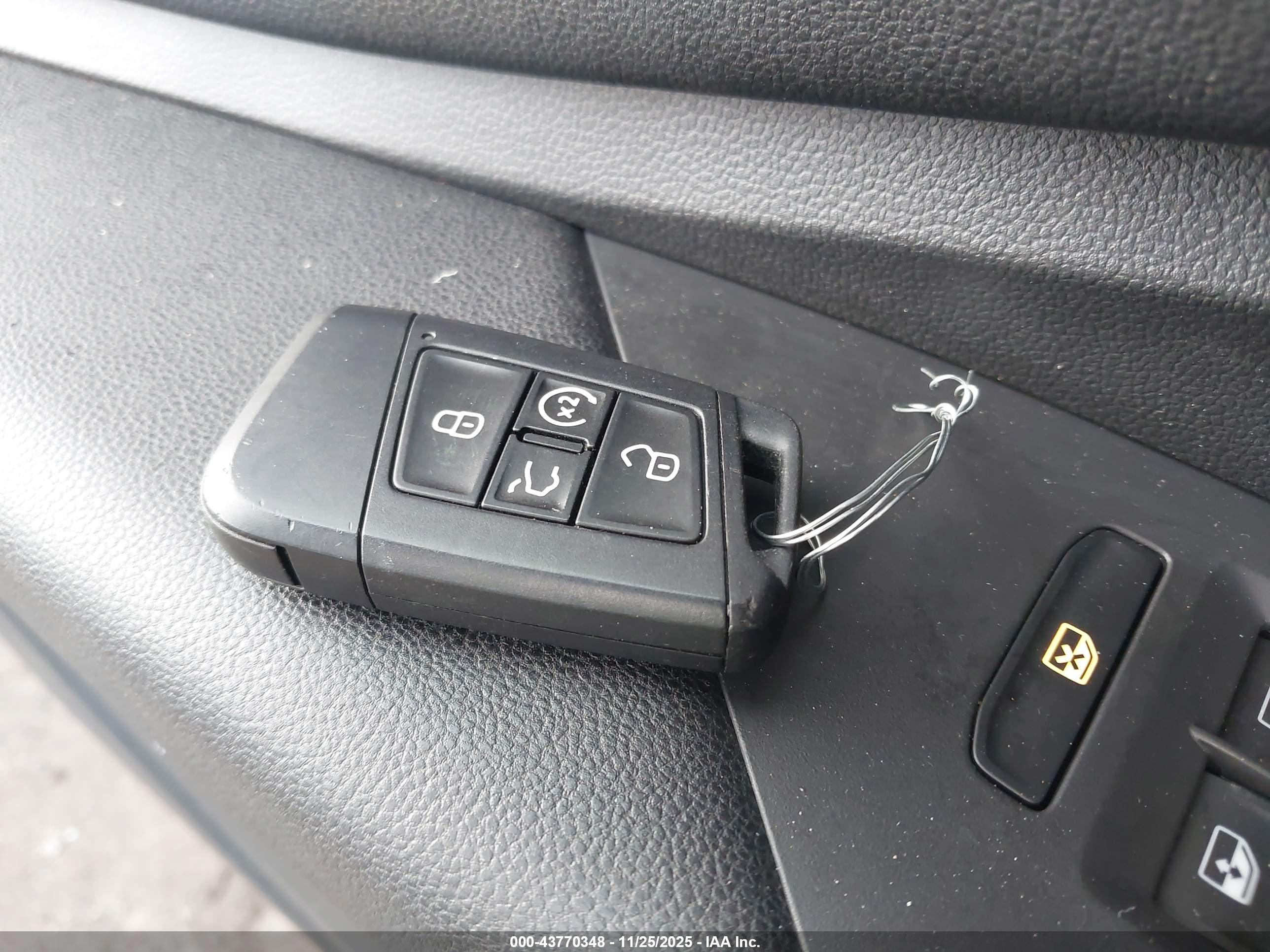 VOLKSWAGEN JETTA image 11