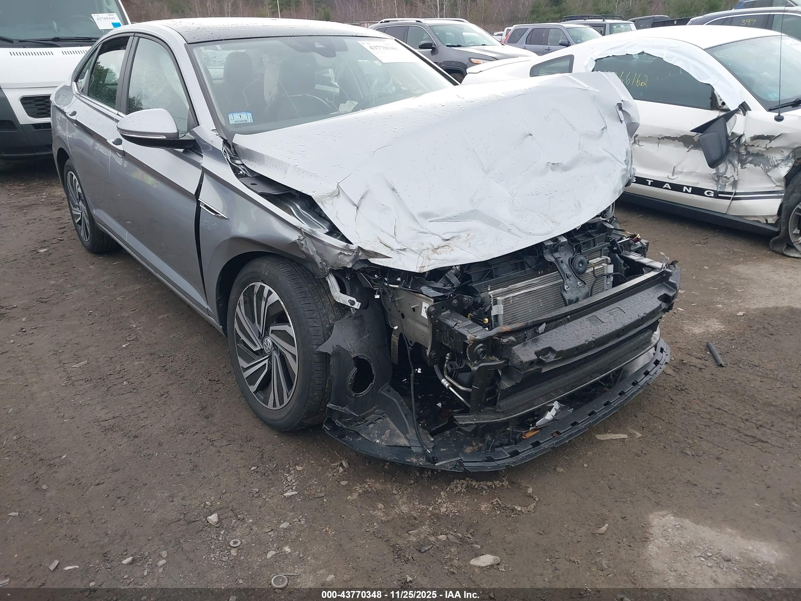VOLKSWAGEN JETTA image 6