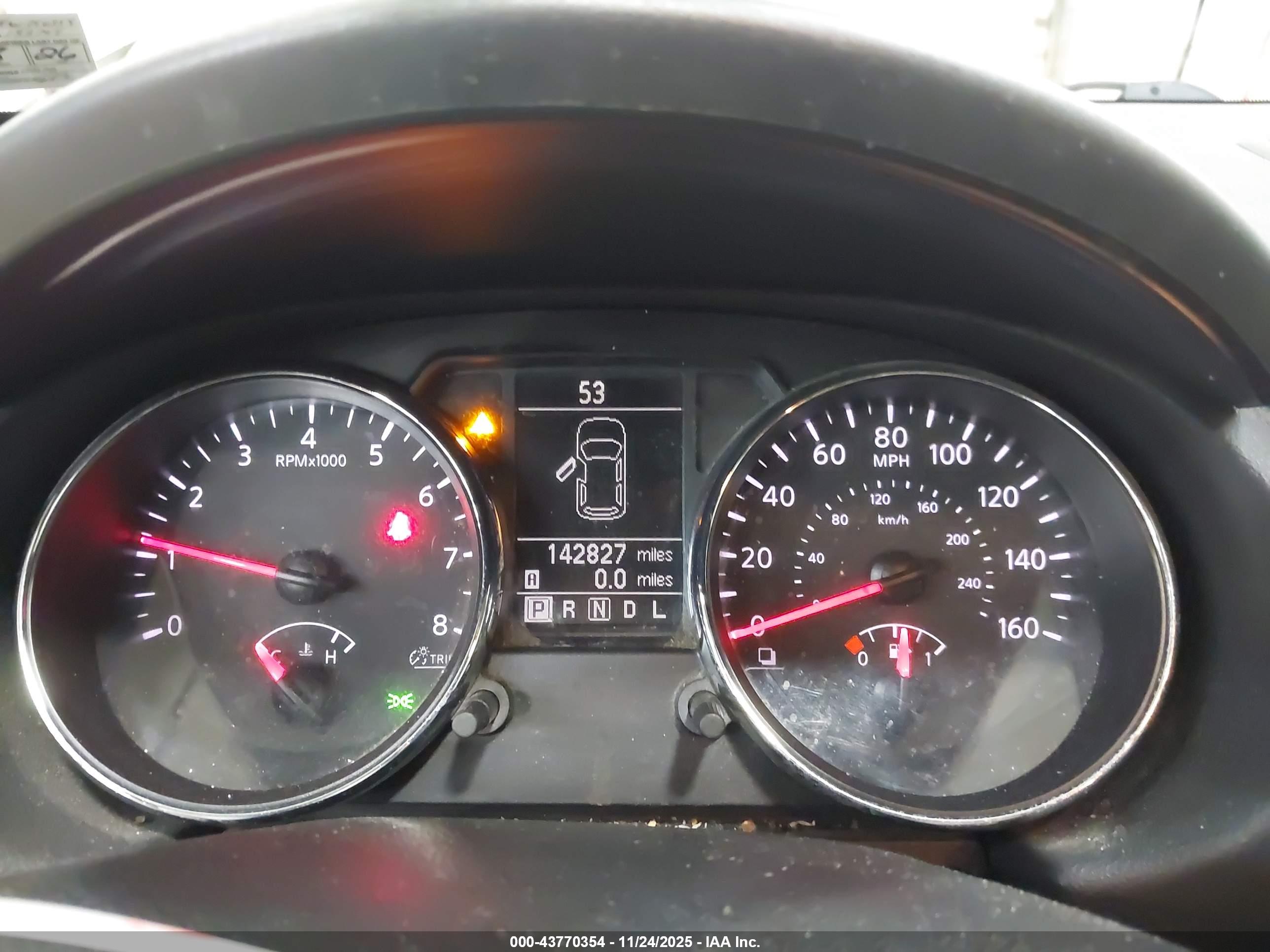 NISSAN ROGUE image 7