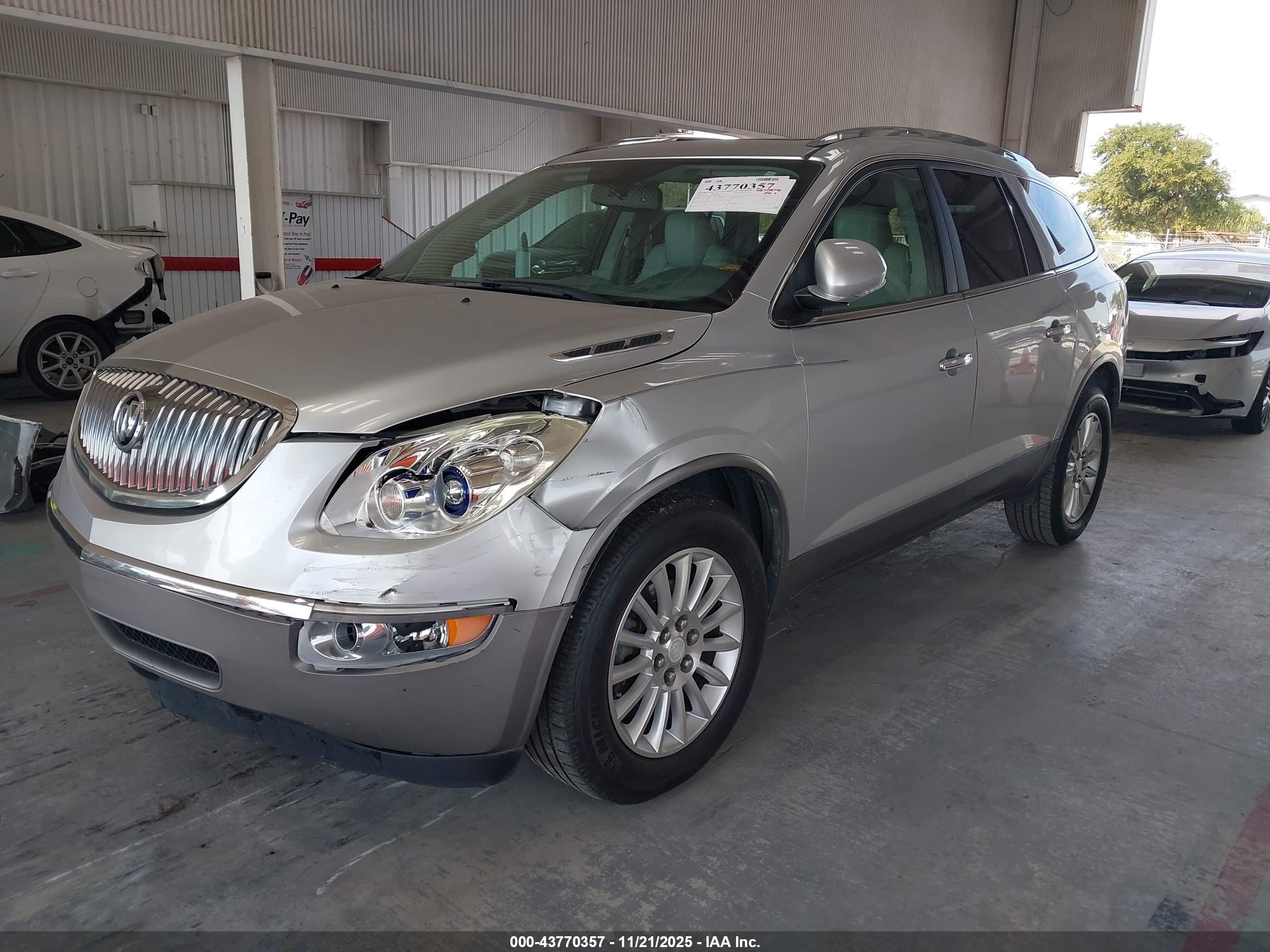 BUICK ENCLAVE image 2