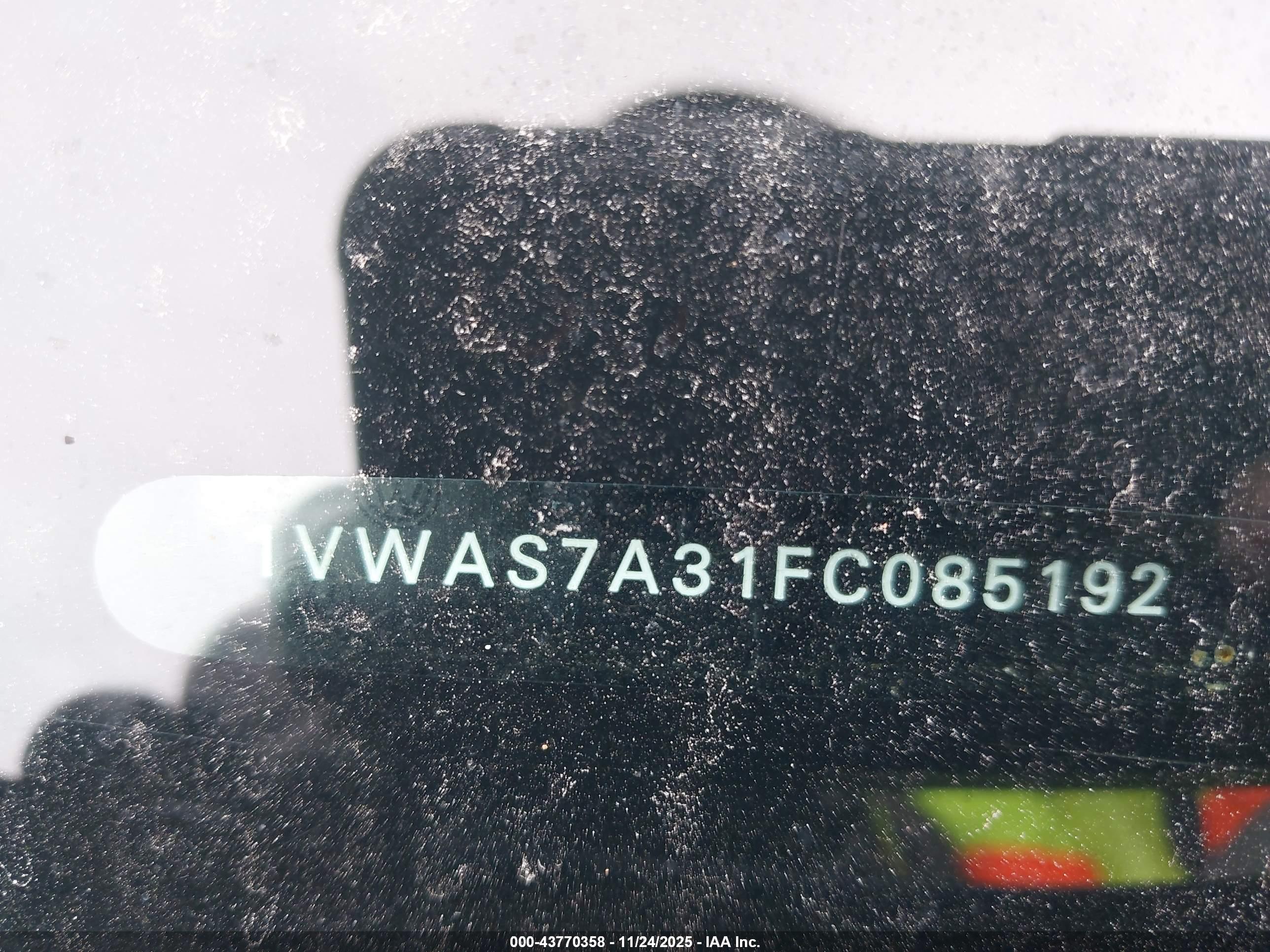 VOLKSWAGEN PASSAT image 9