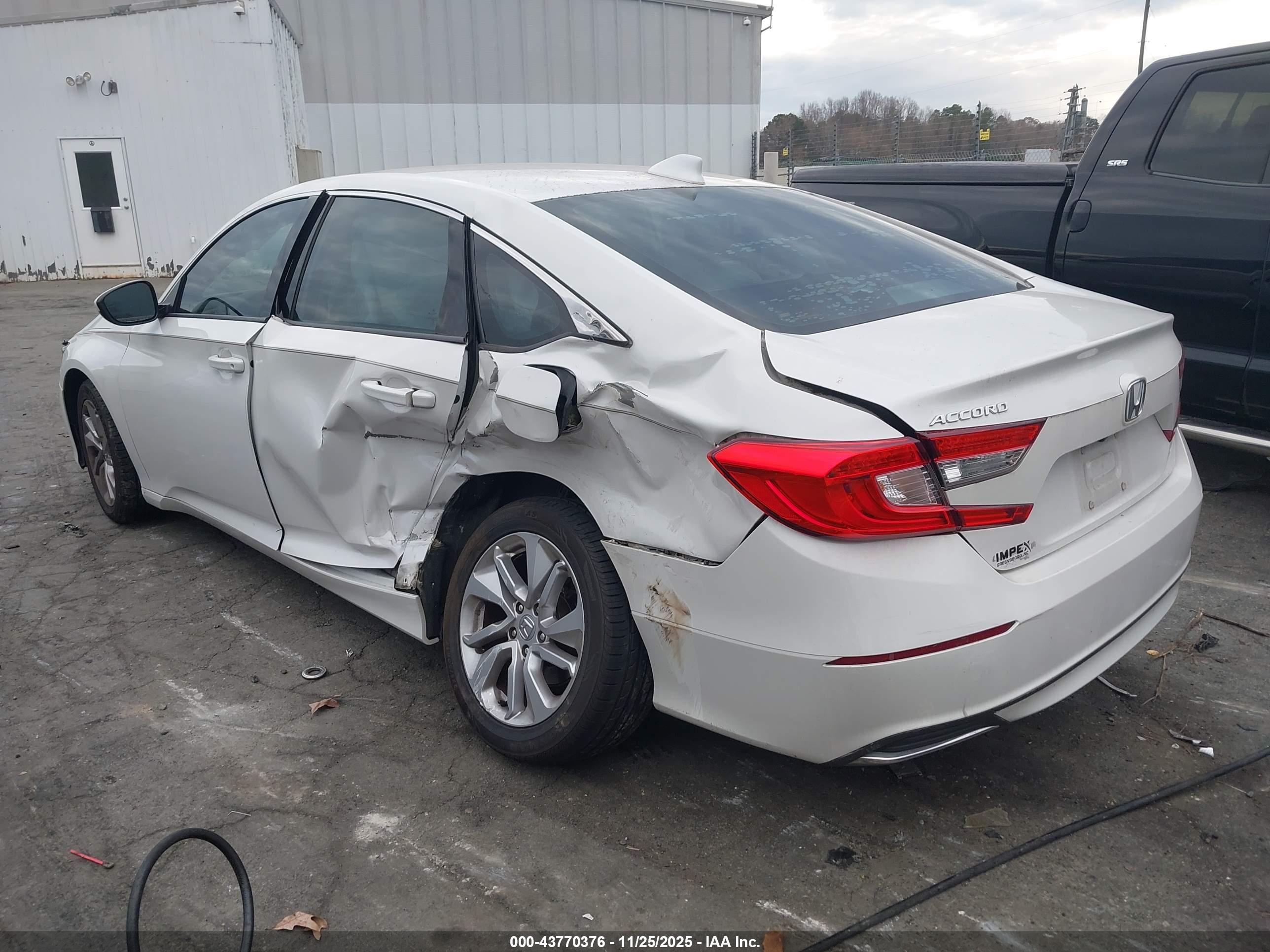 HONDA ACCORD image 3
