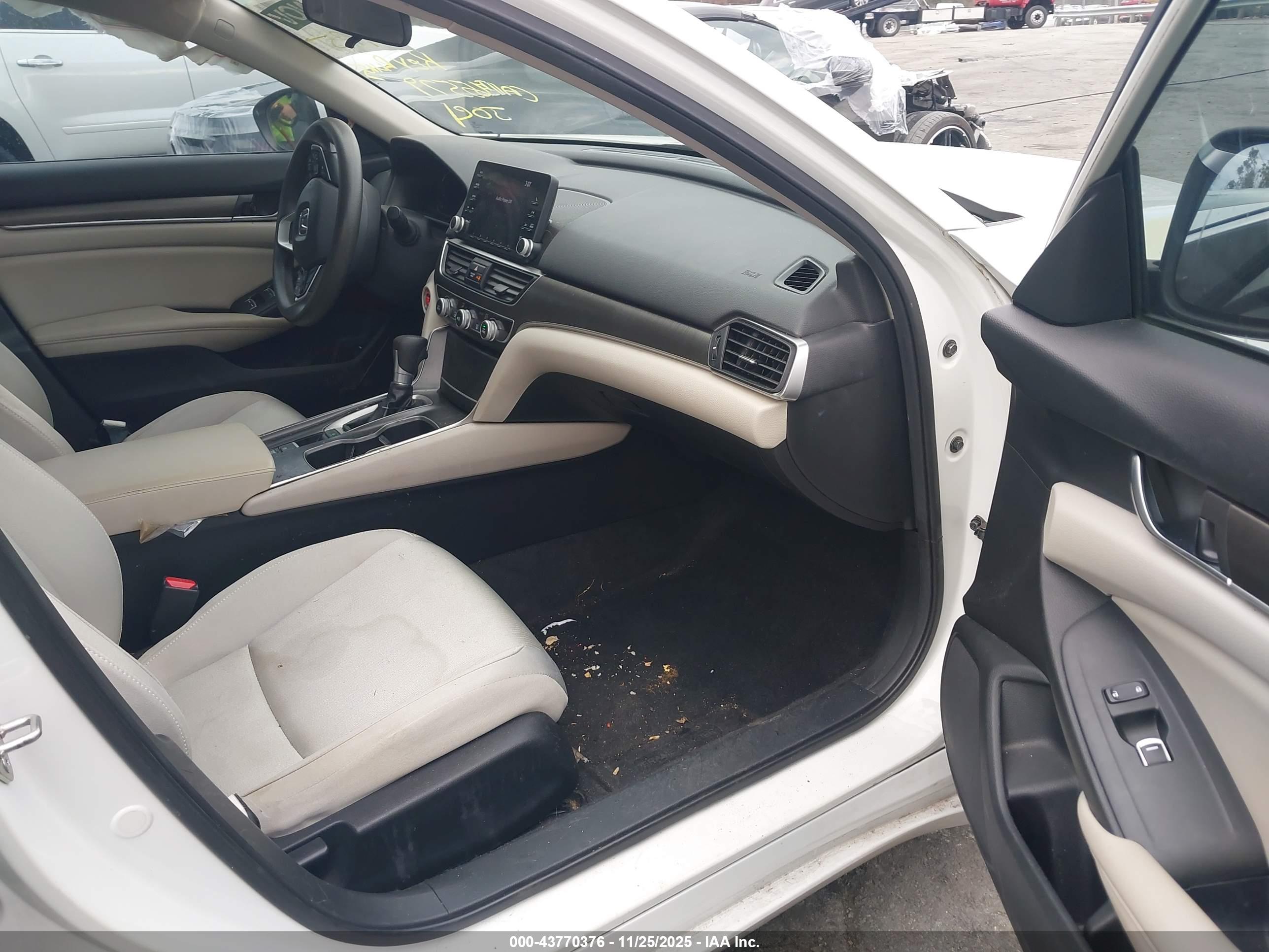 HONDA ACCORD image 5