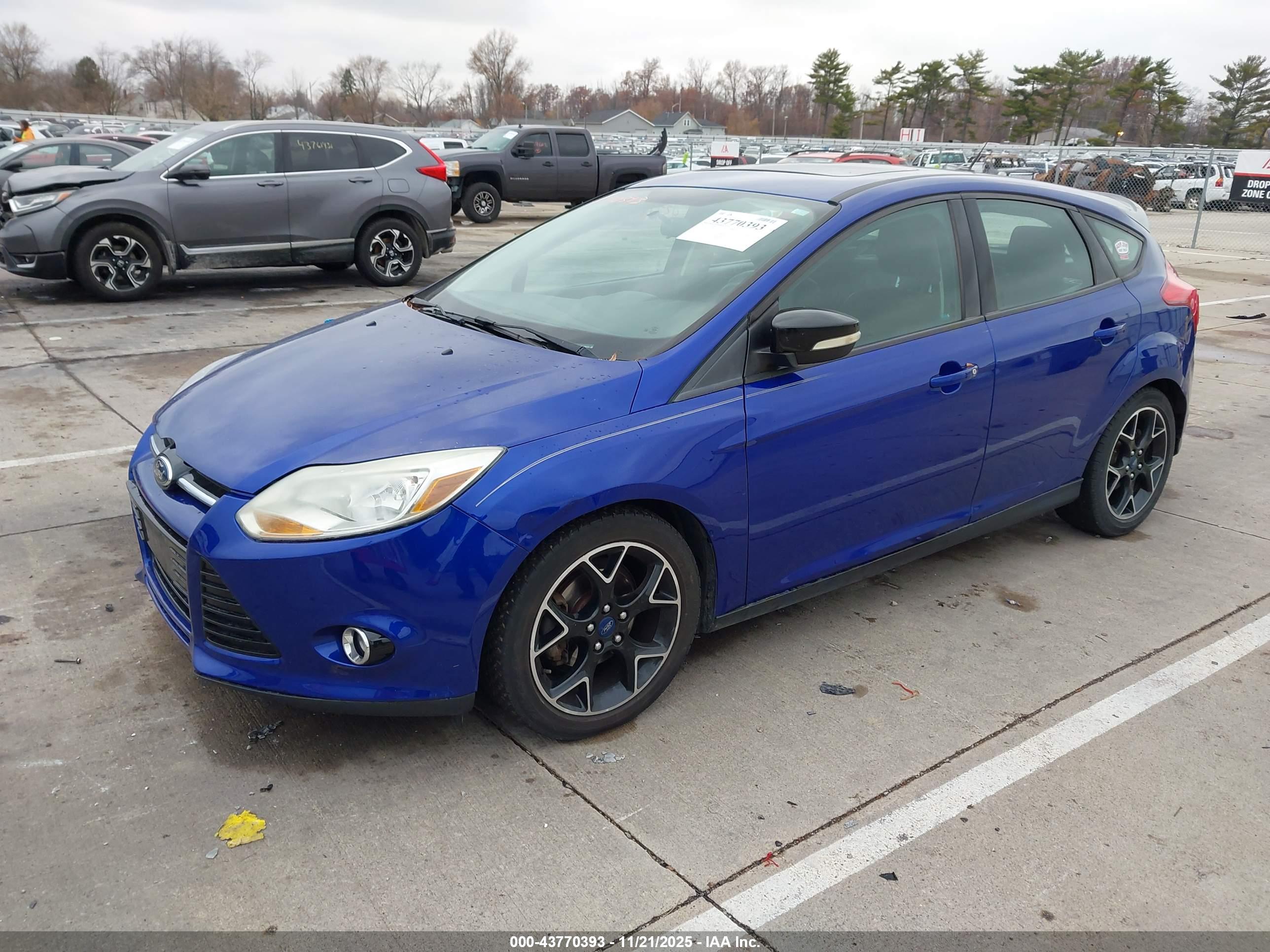 FORD FOCUS image 2