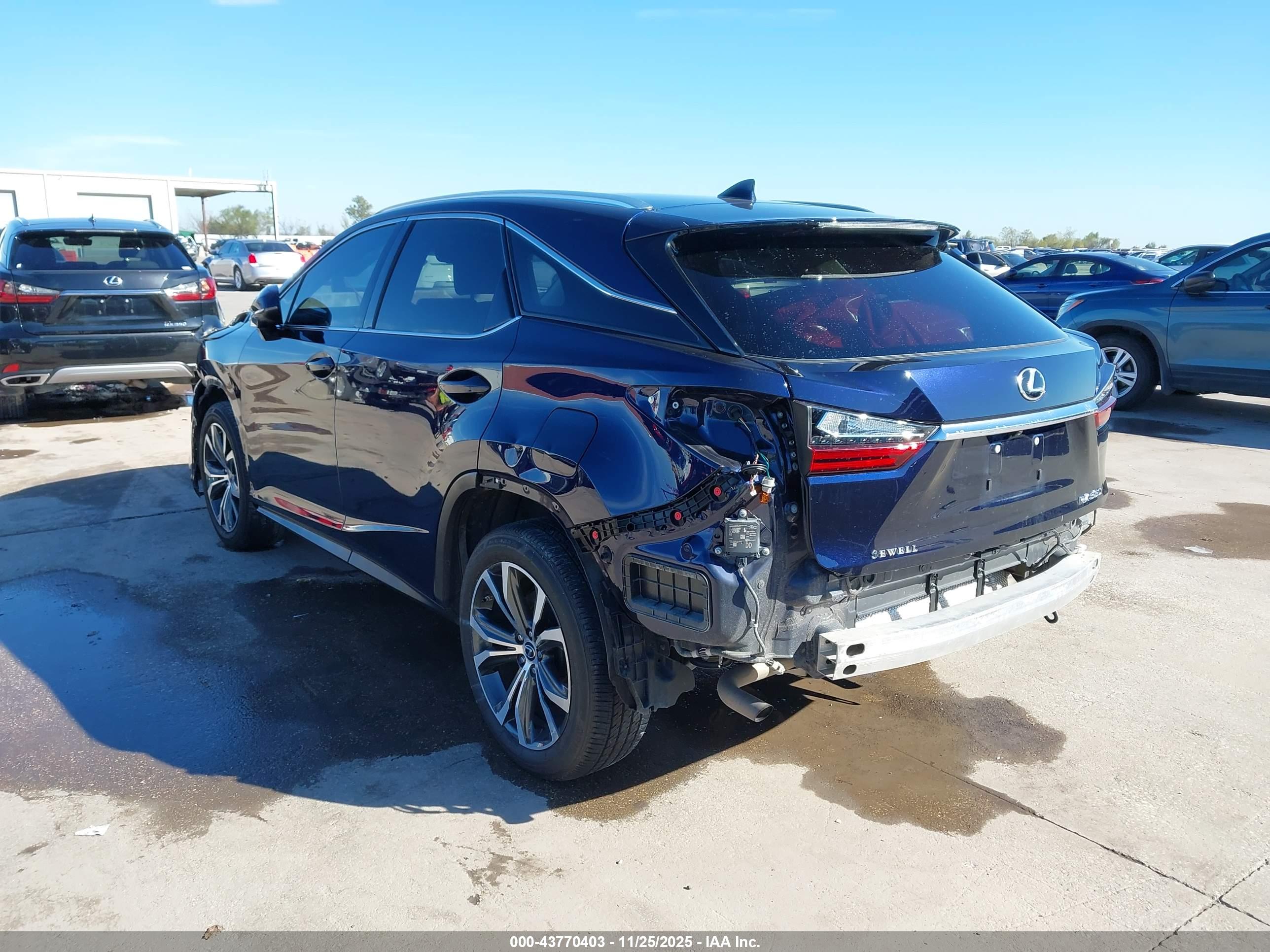 LEXUS RX image 3