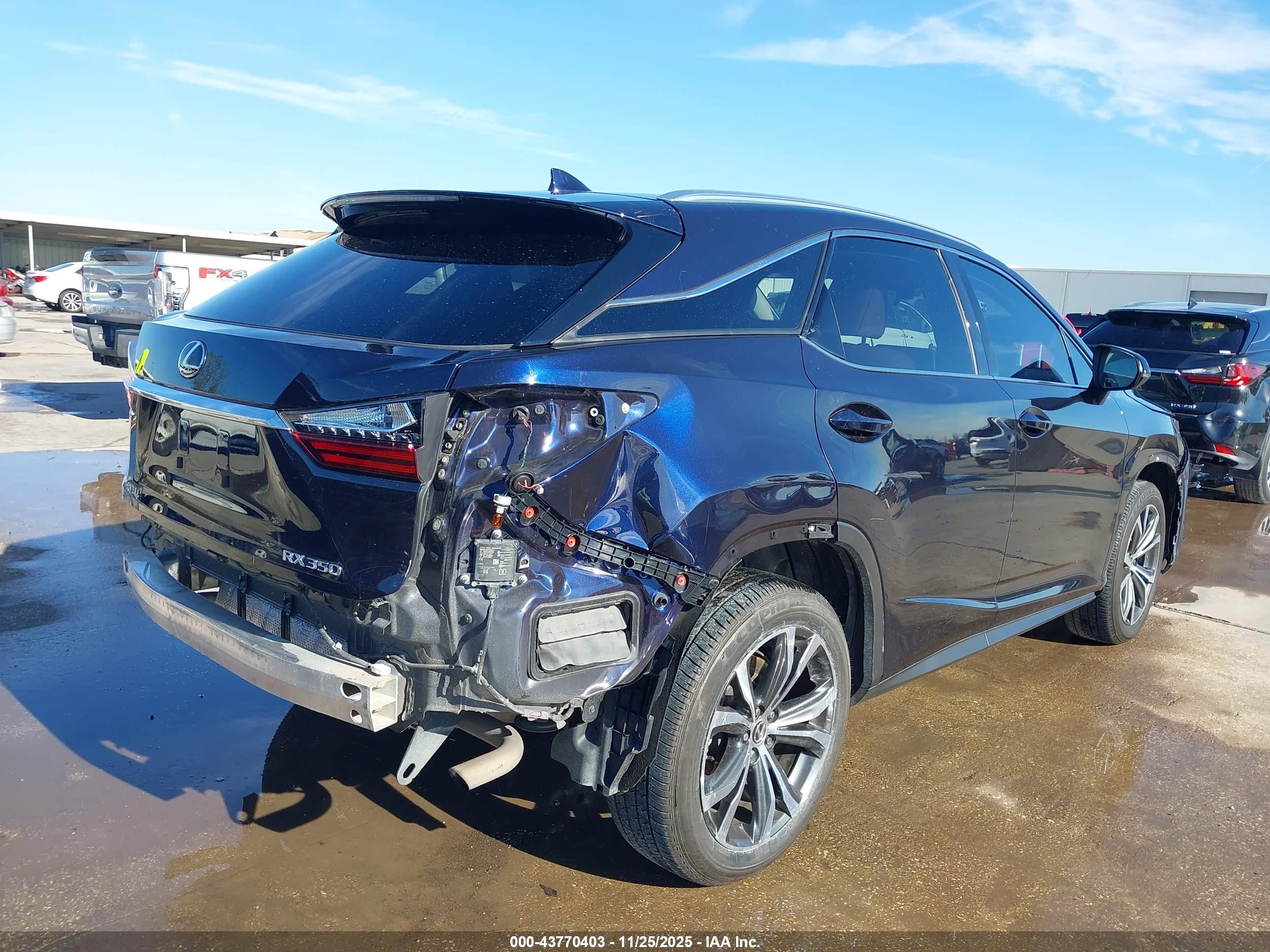 LEXUS RX image 4