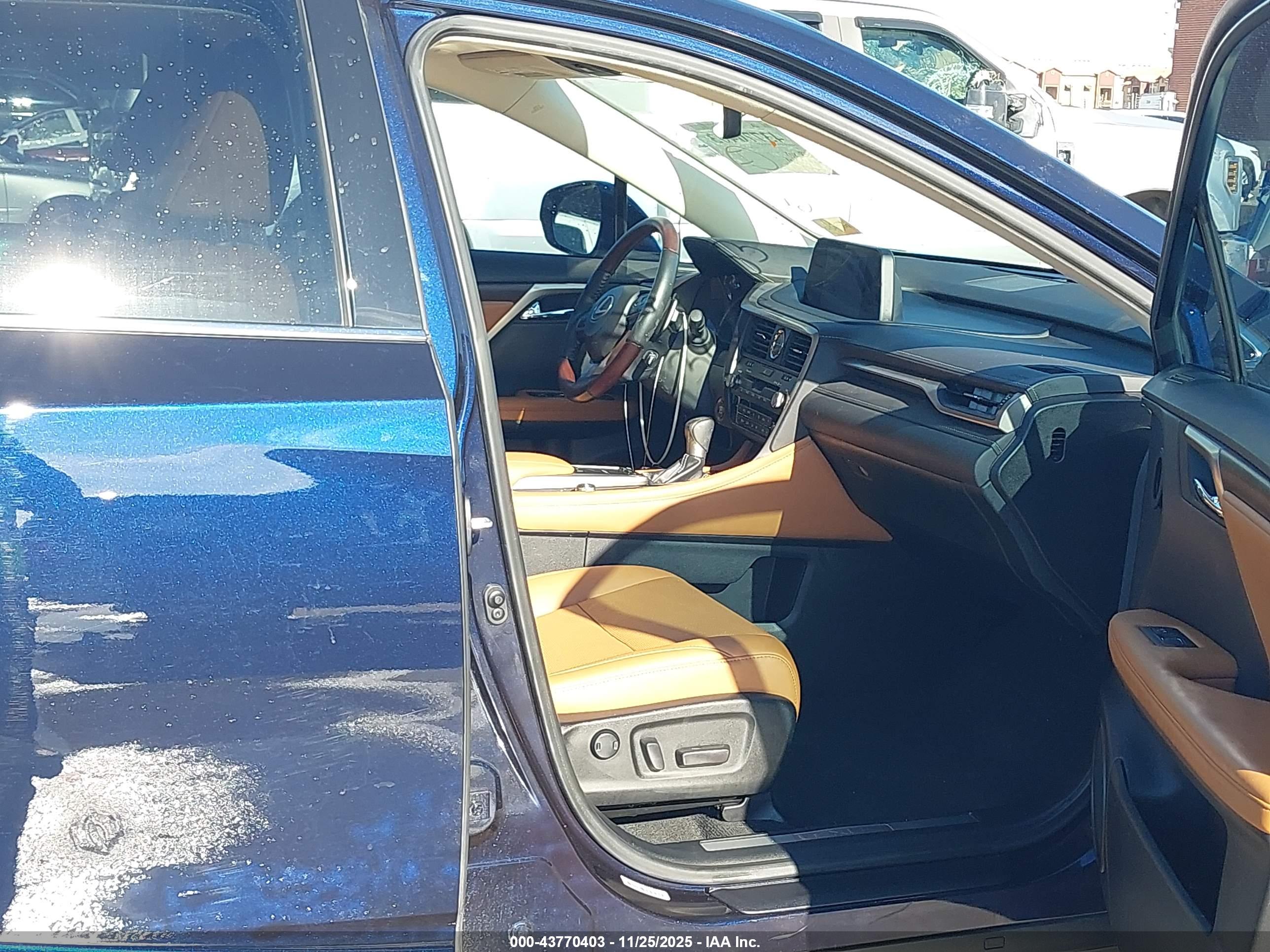 LEXUS RX image 5