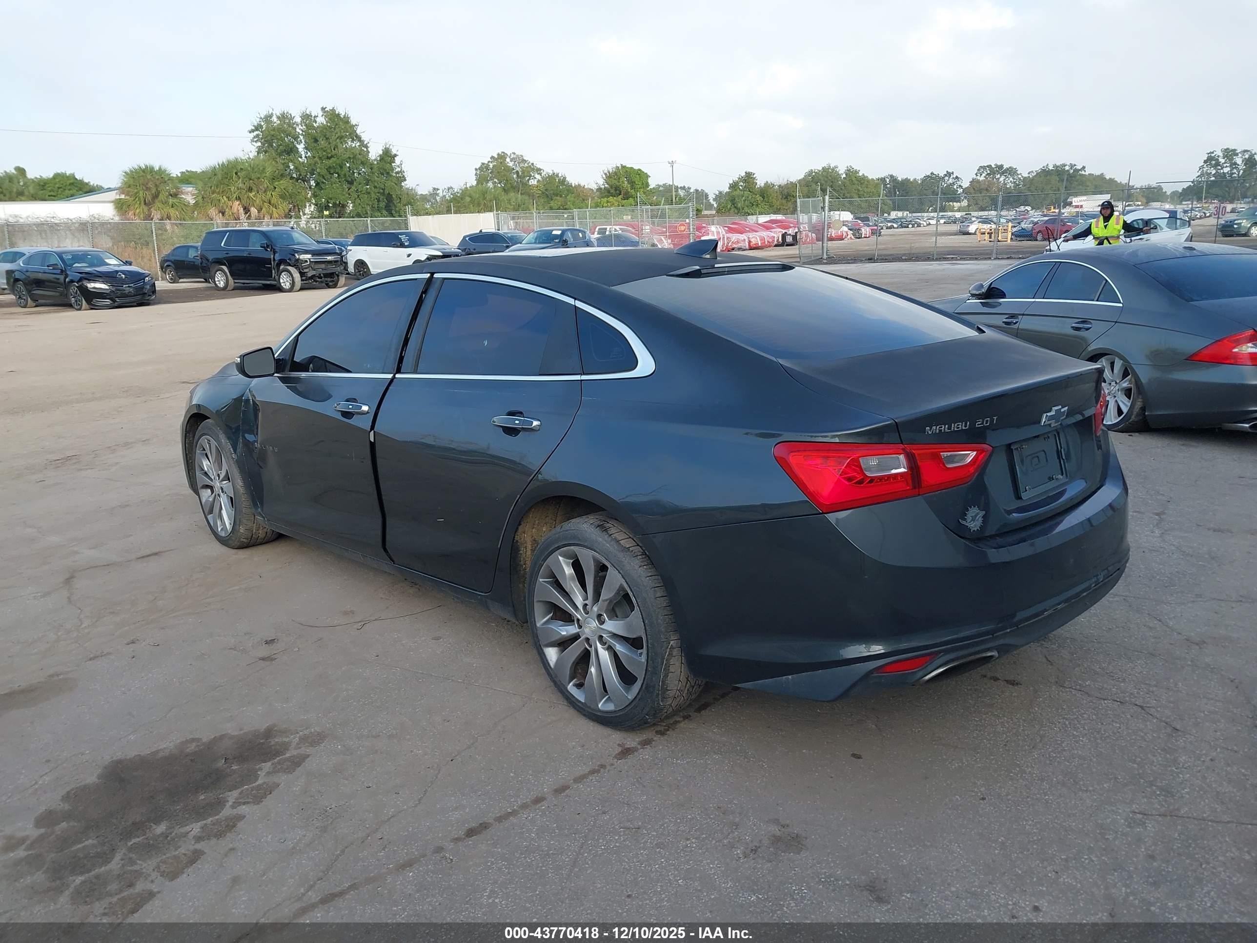 CHEVROLET MALIBU image 3