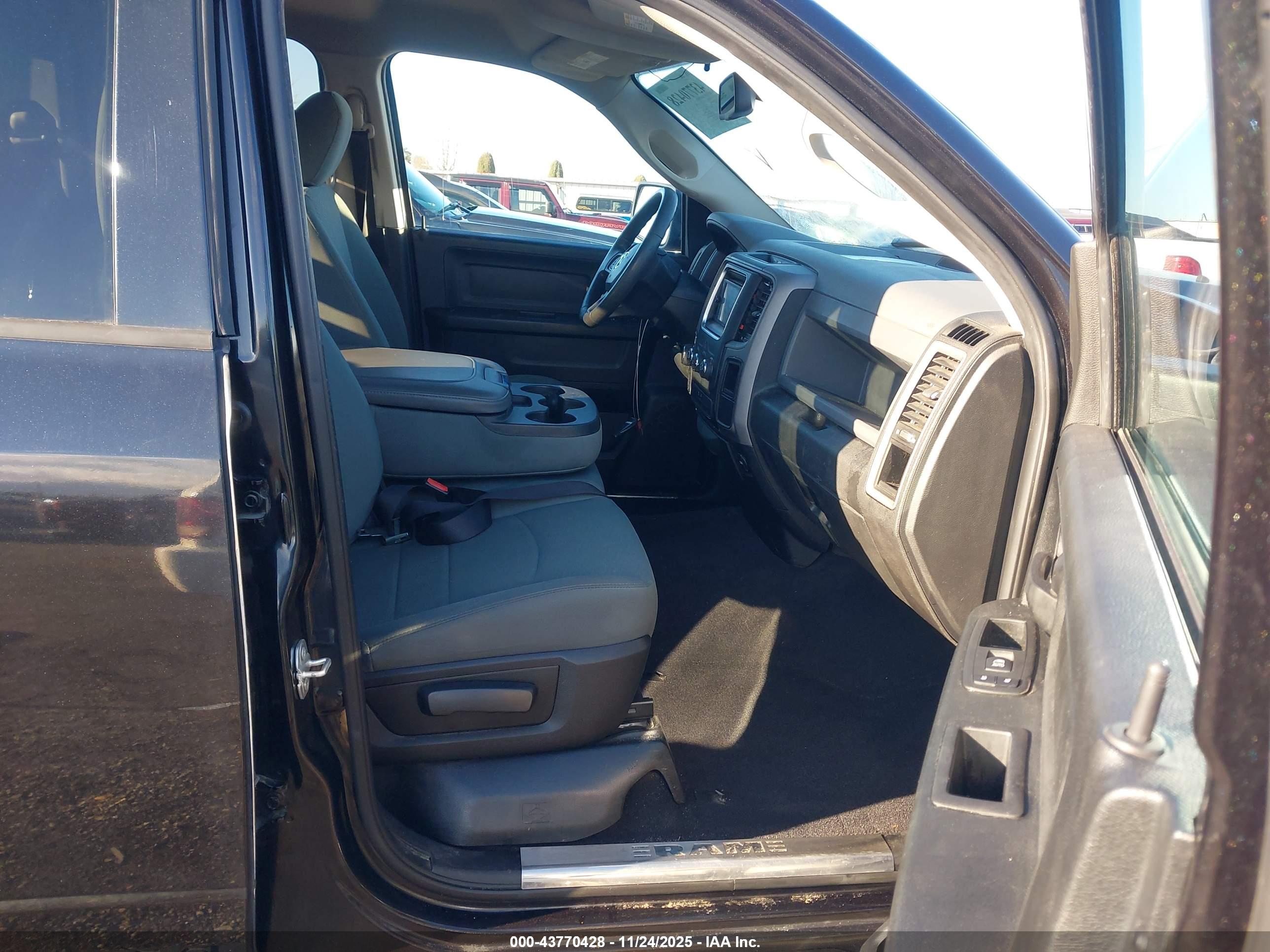 RAM 1500 image 5