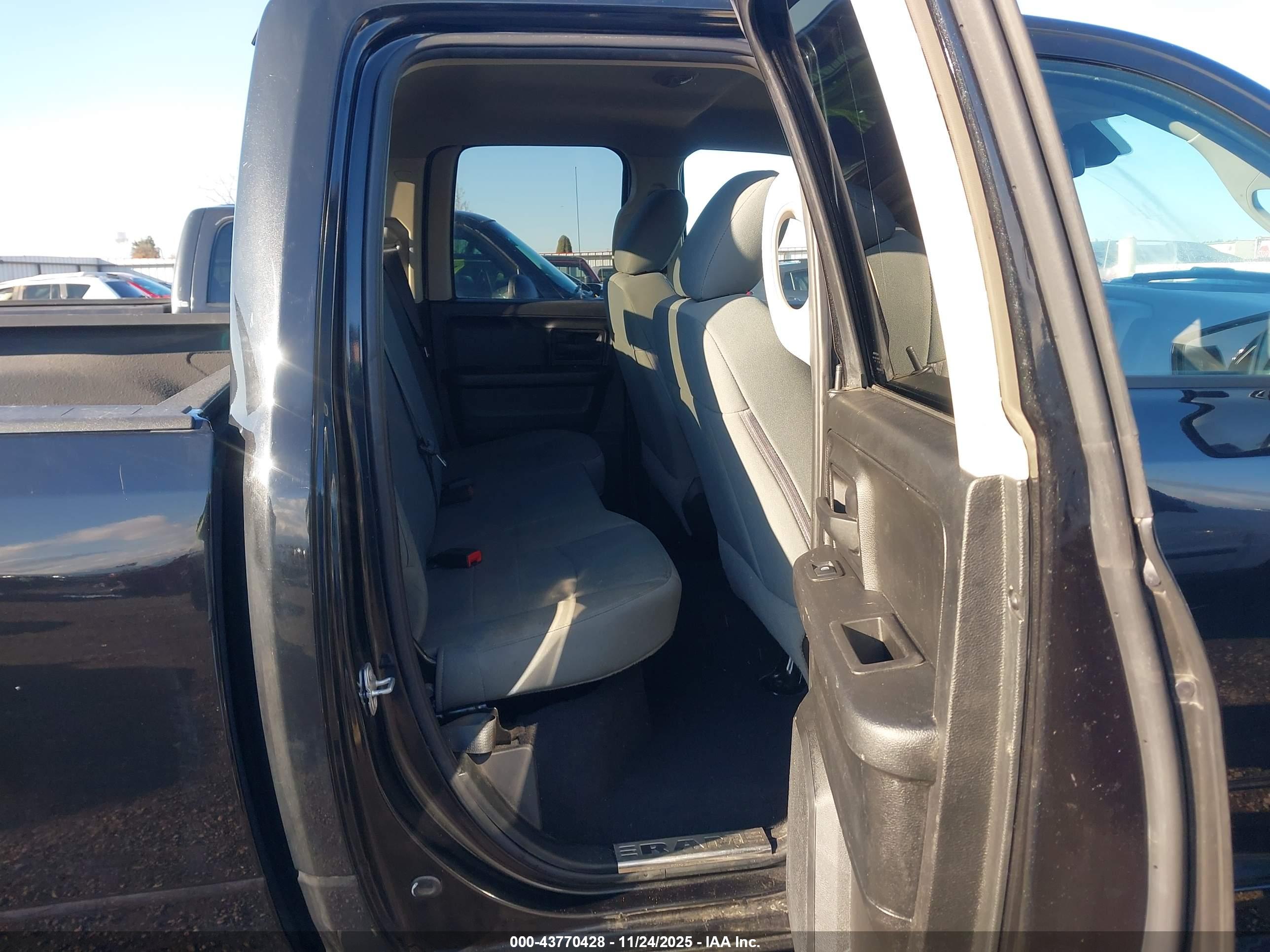 RAM 1500 image 8