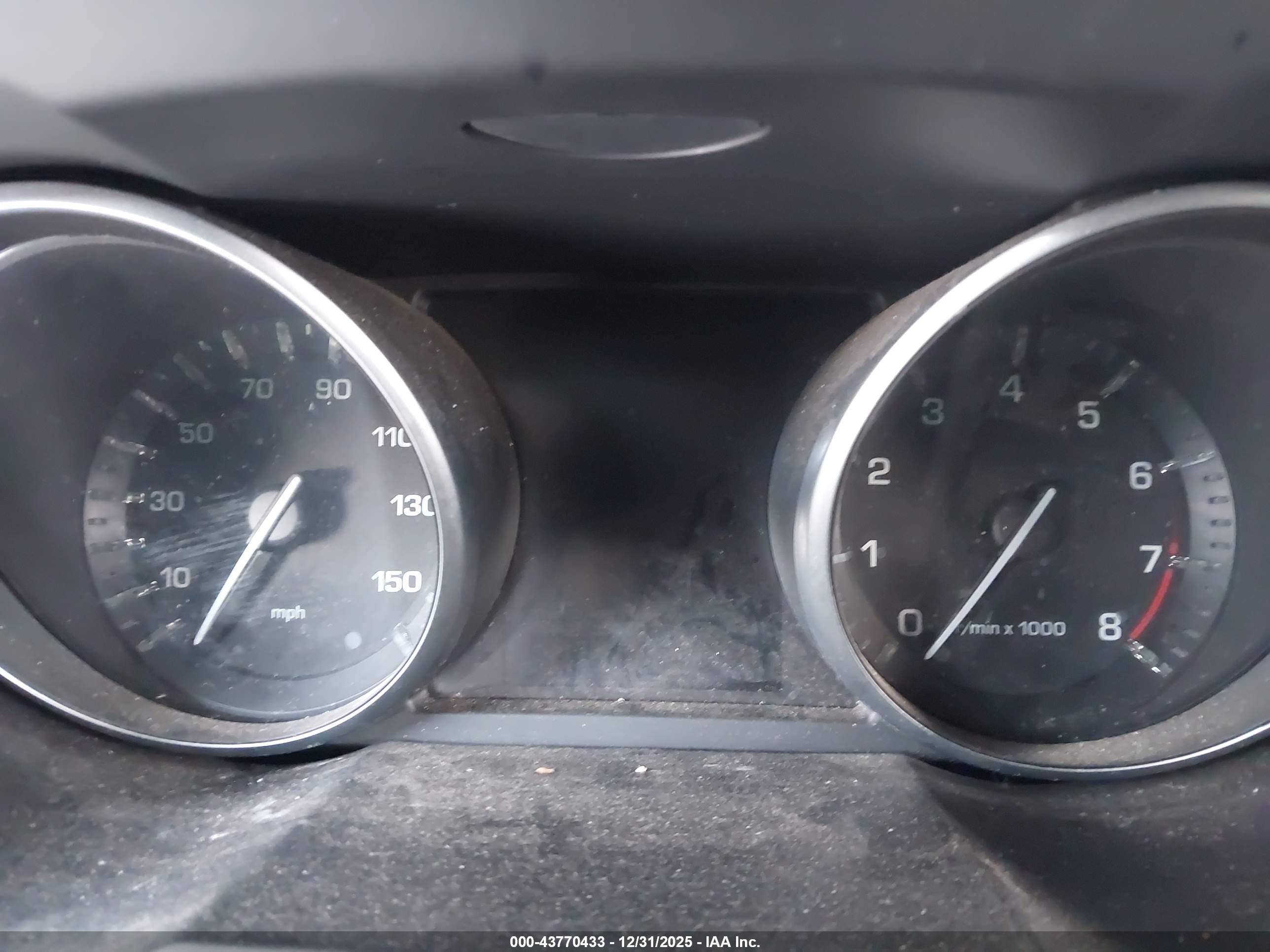 LAND ROVER image 7