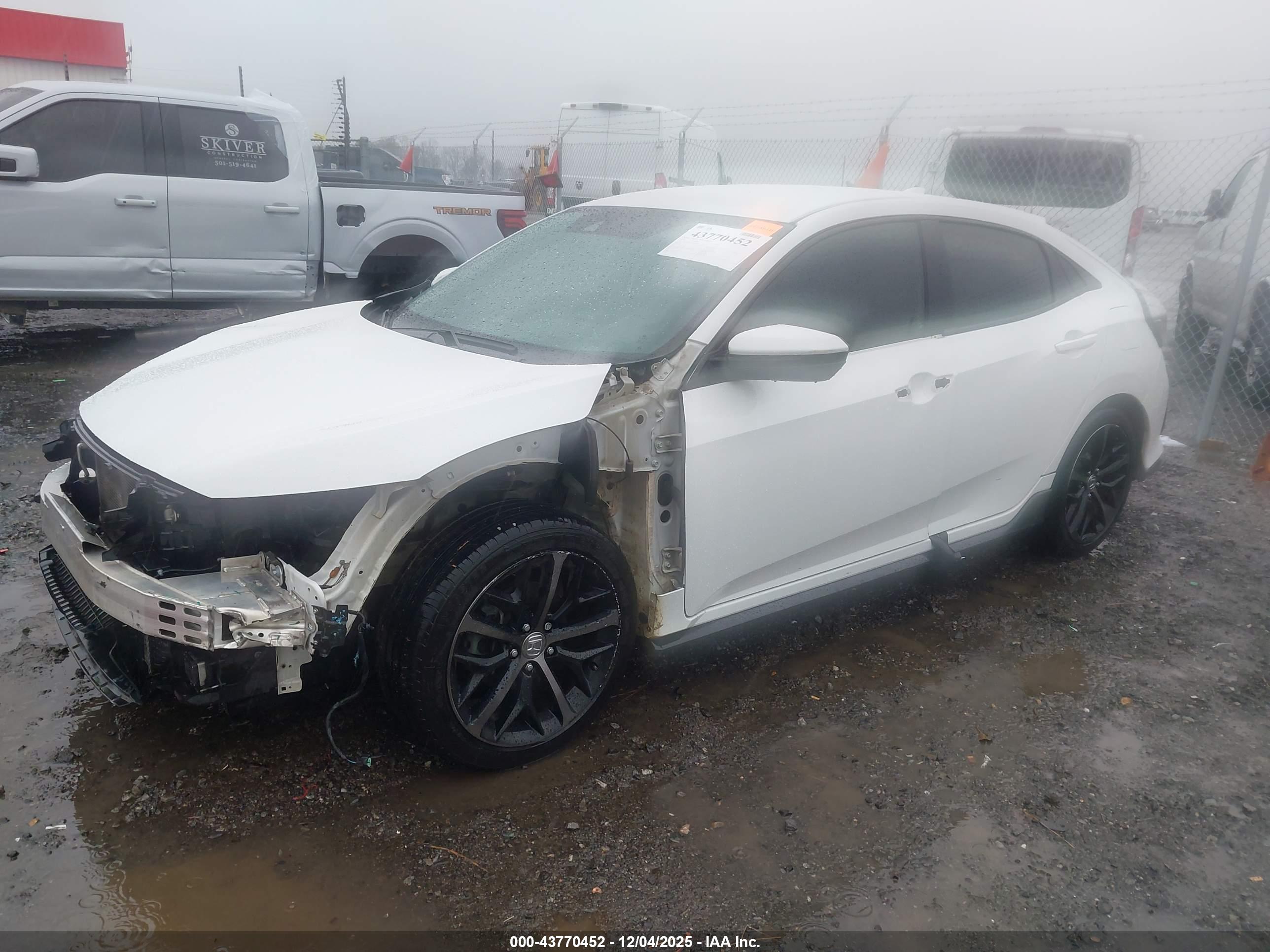HONDA CIVIC image 2