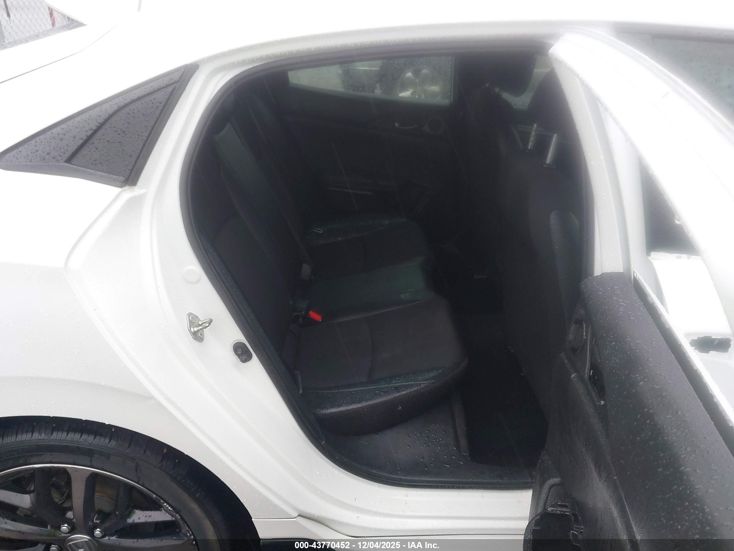 HONDA CIVIC image 8