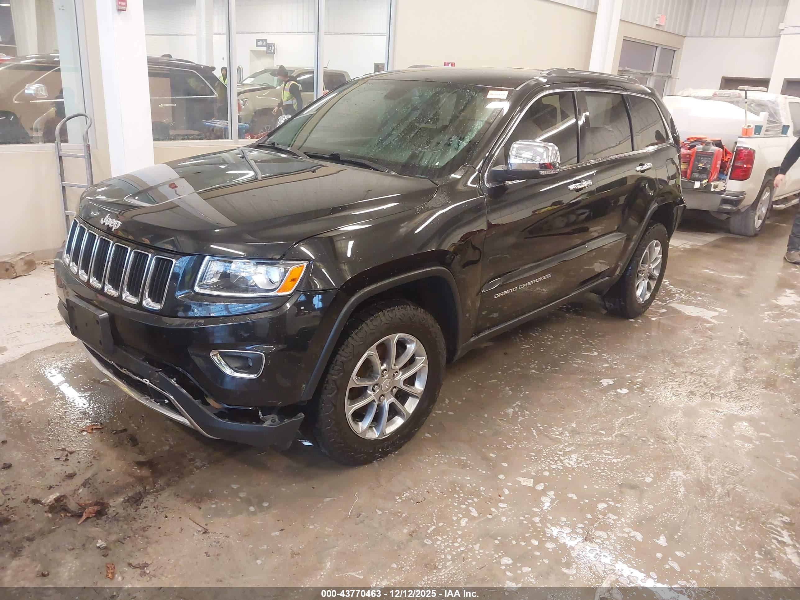 JEEP GRAND image 2