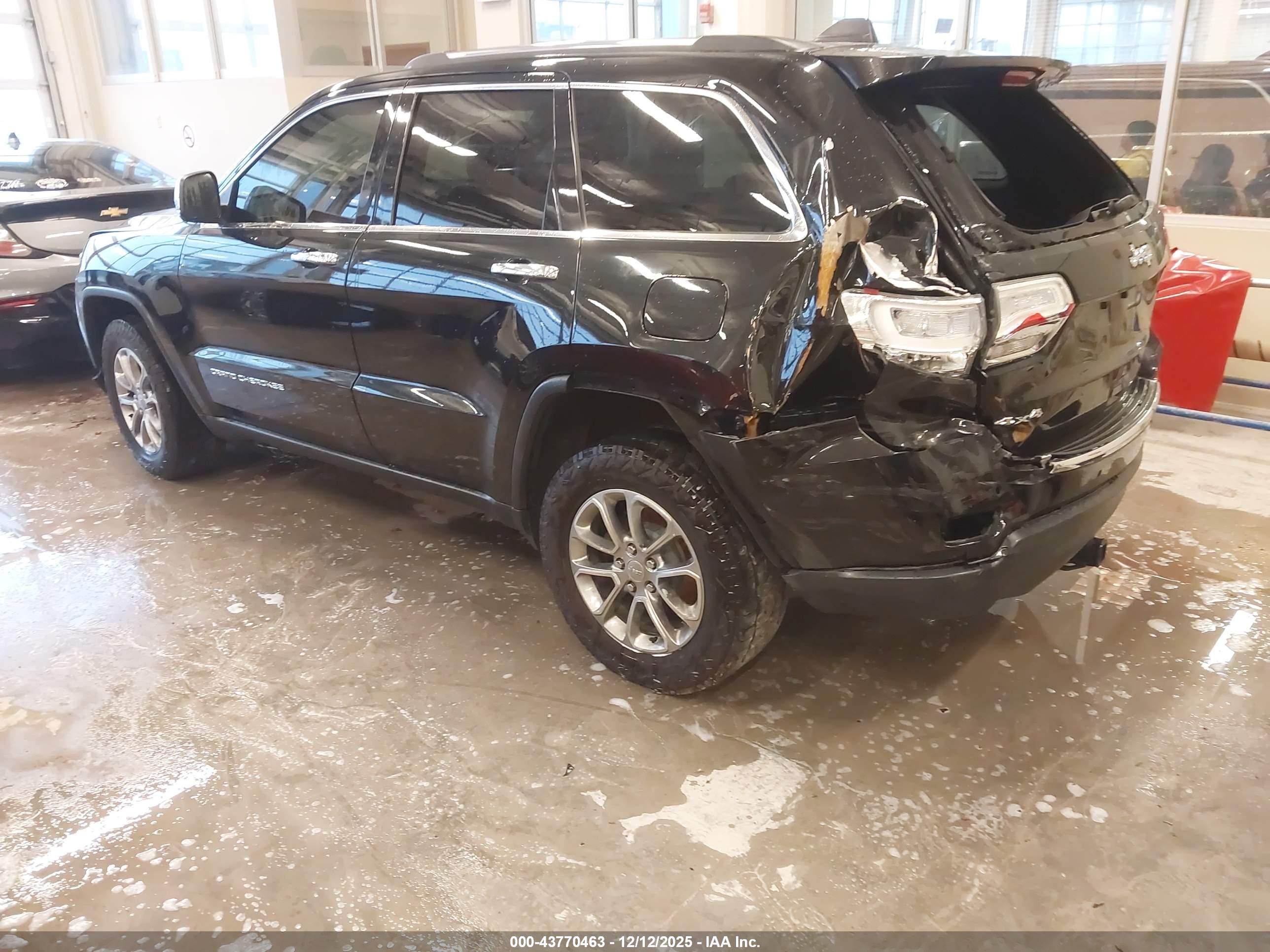 JEEP GRAND image 3
