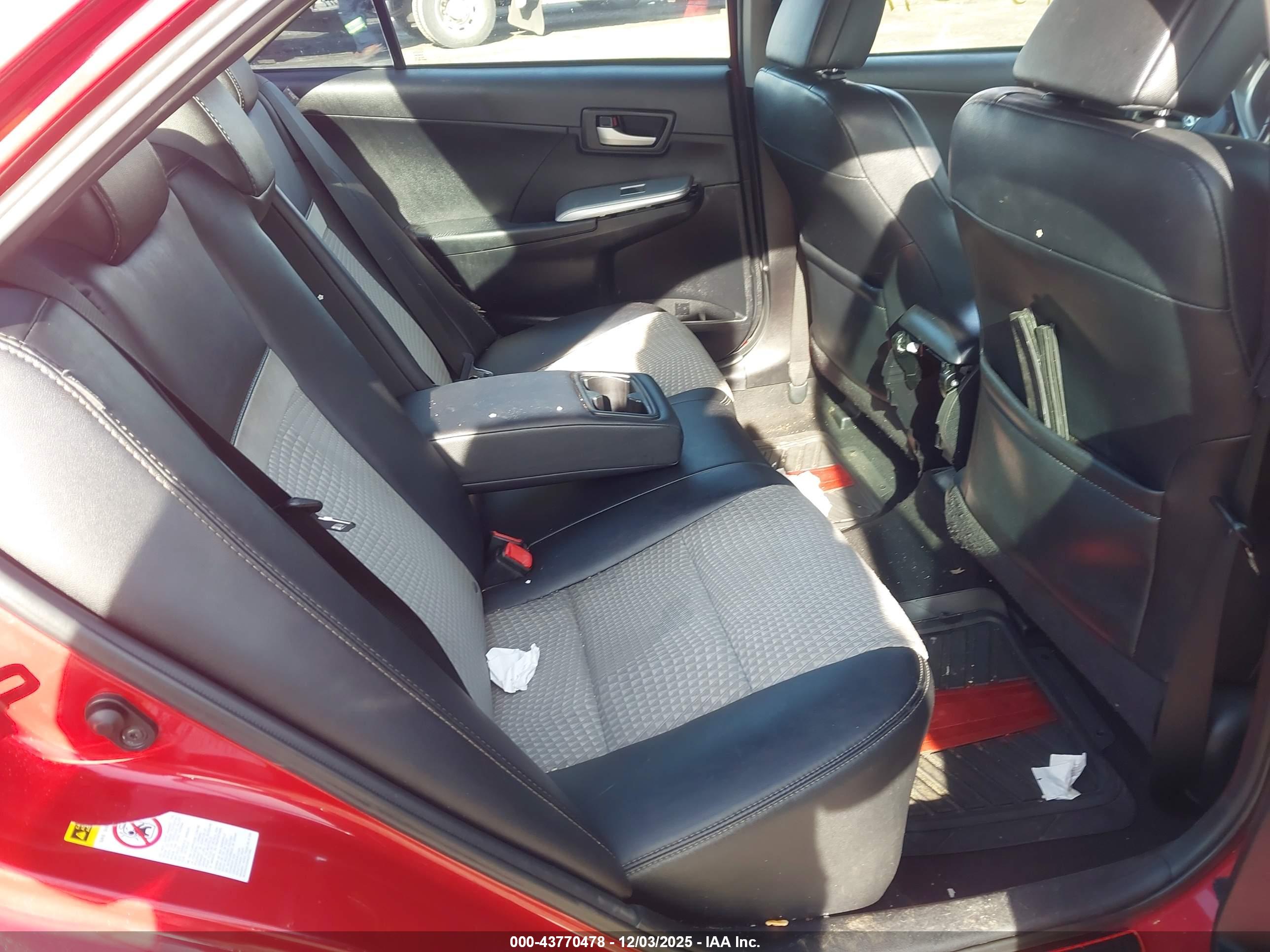 TOYOTA CAMRY image 8