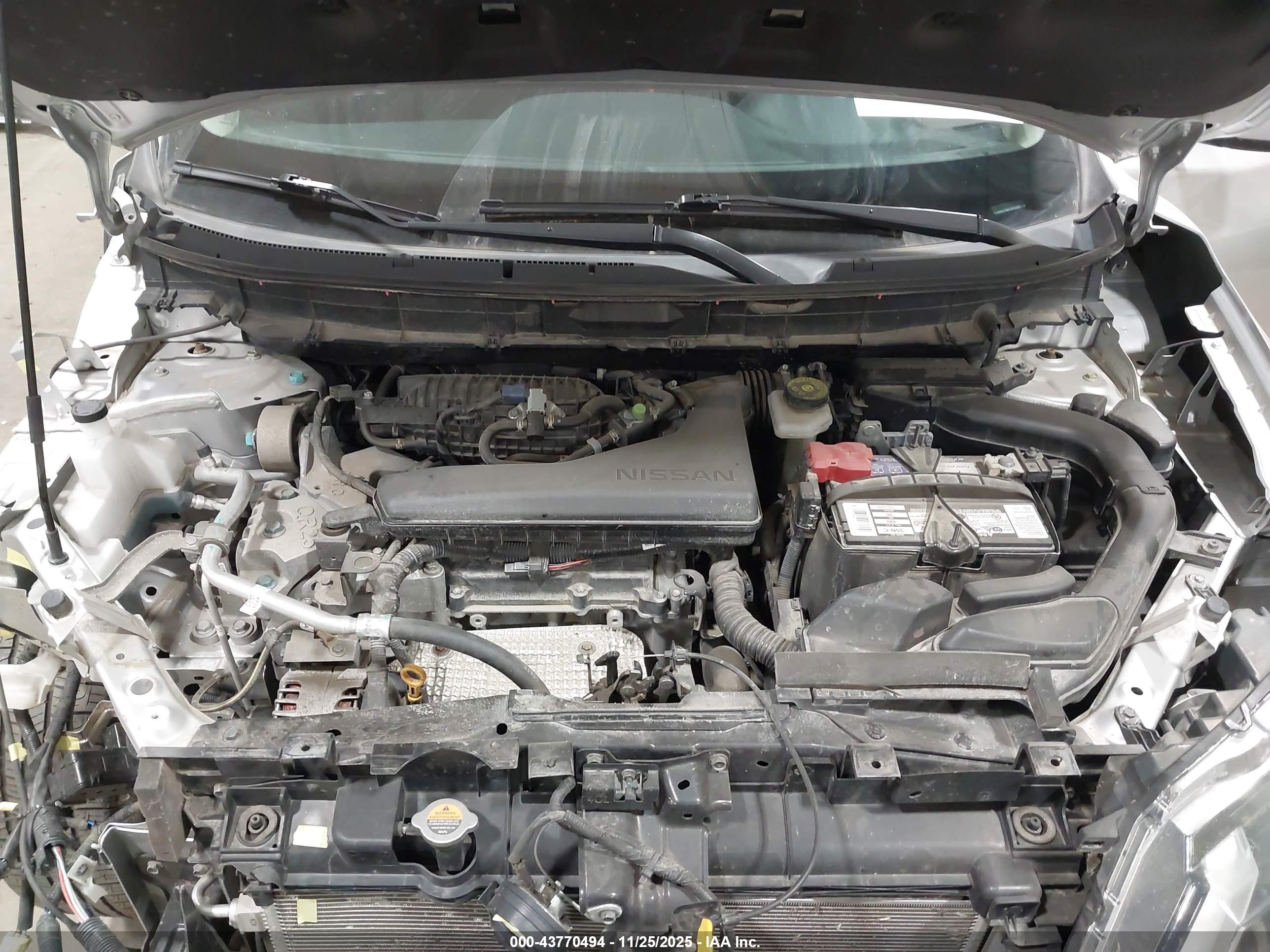 NISSAN ROGUE image 10