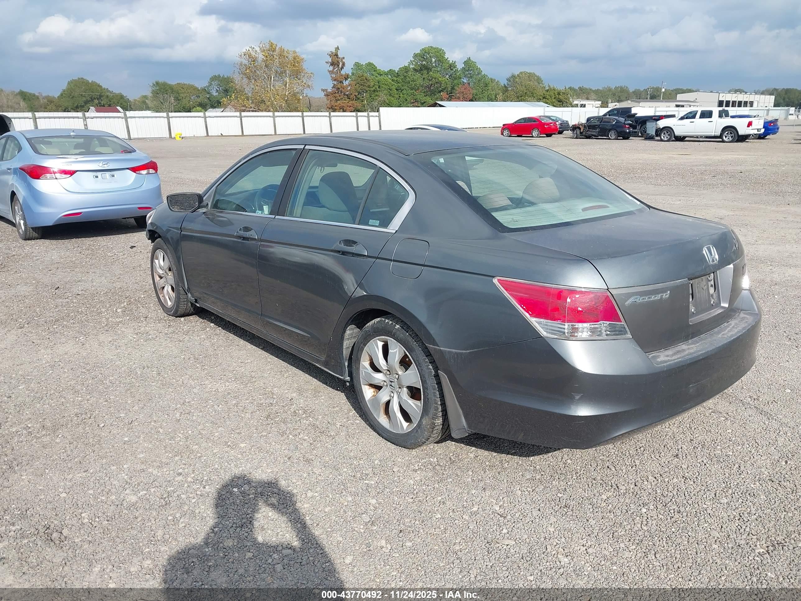 HONDA ACCORD image 3