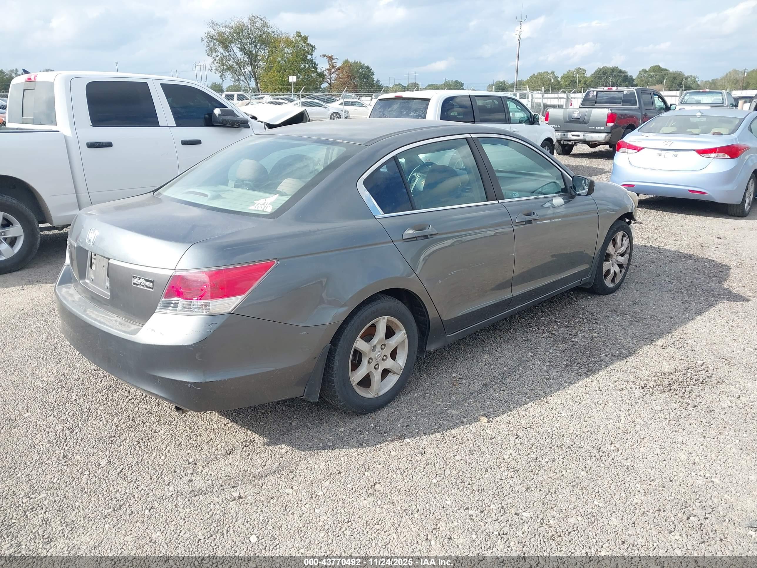 HONDA ACCORD image 4