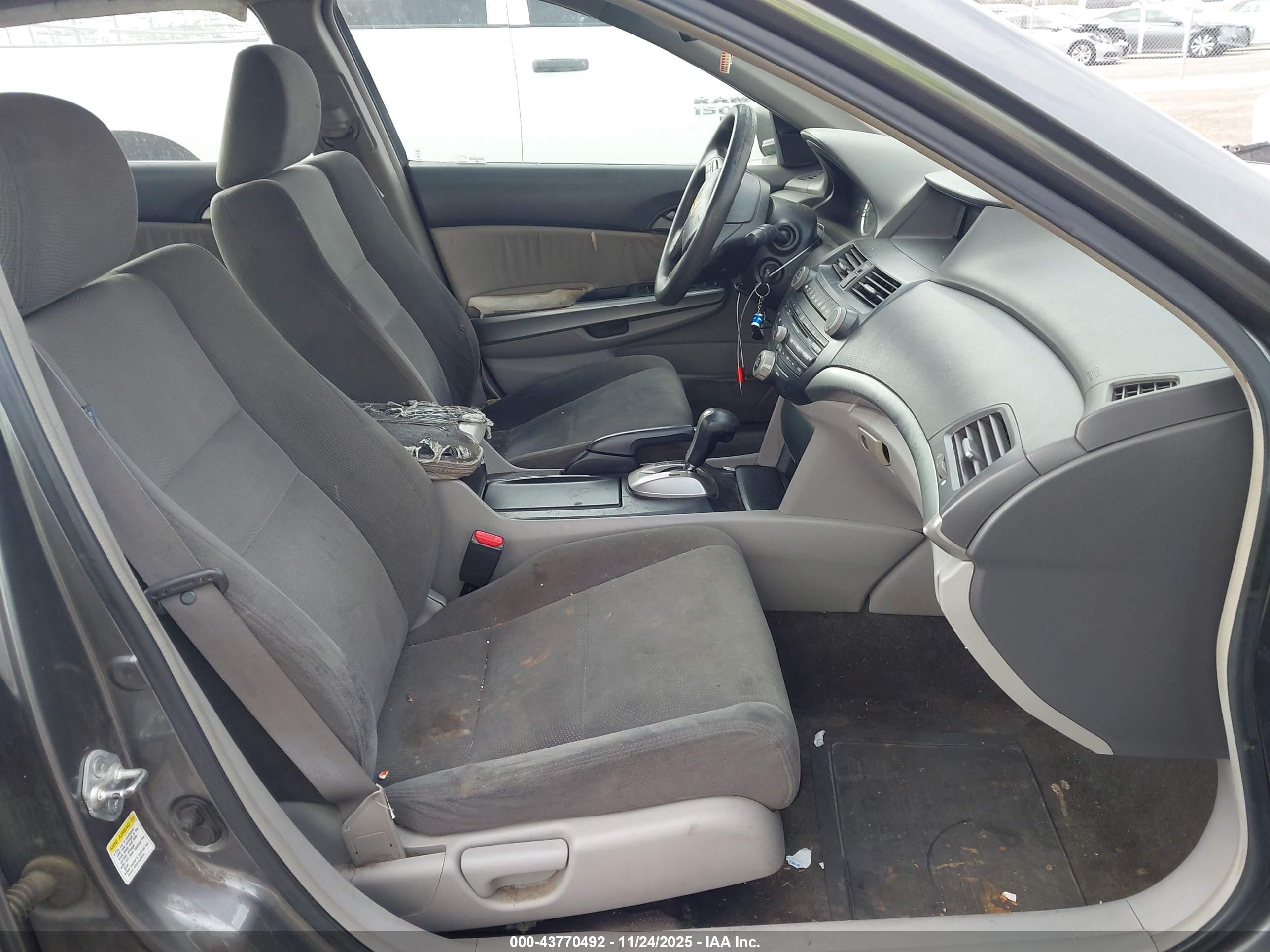HONDA ACCORD image 5