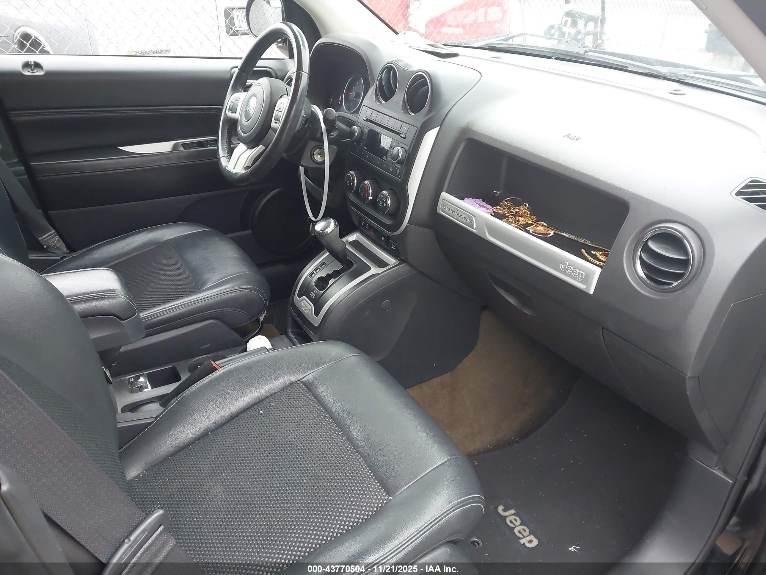 JEEP COMPASS image 5