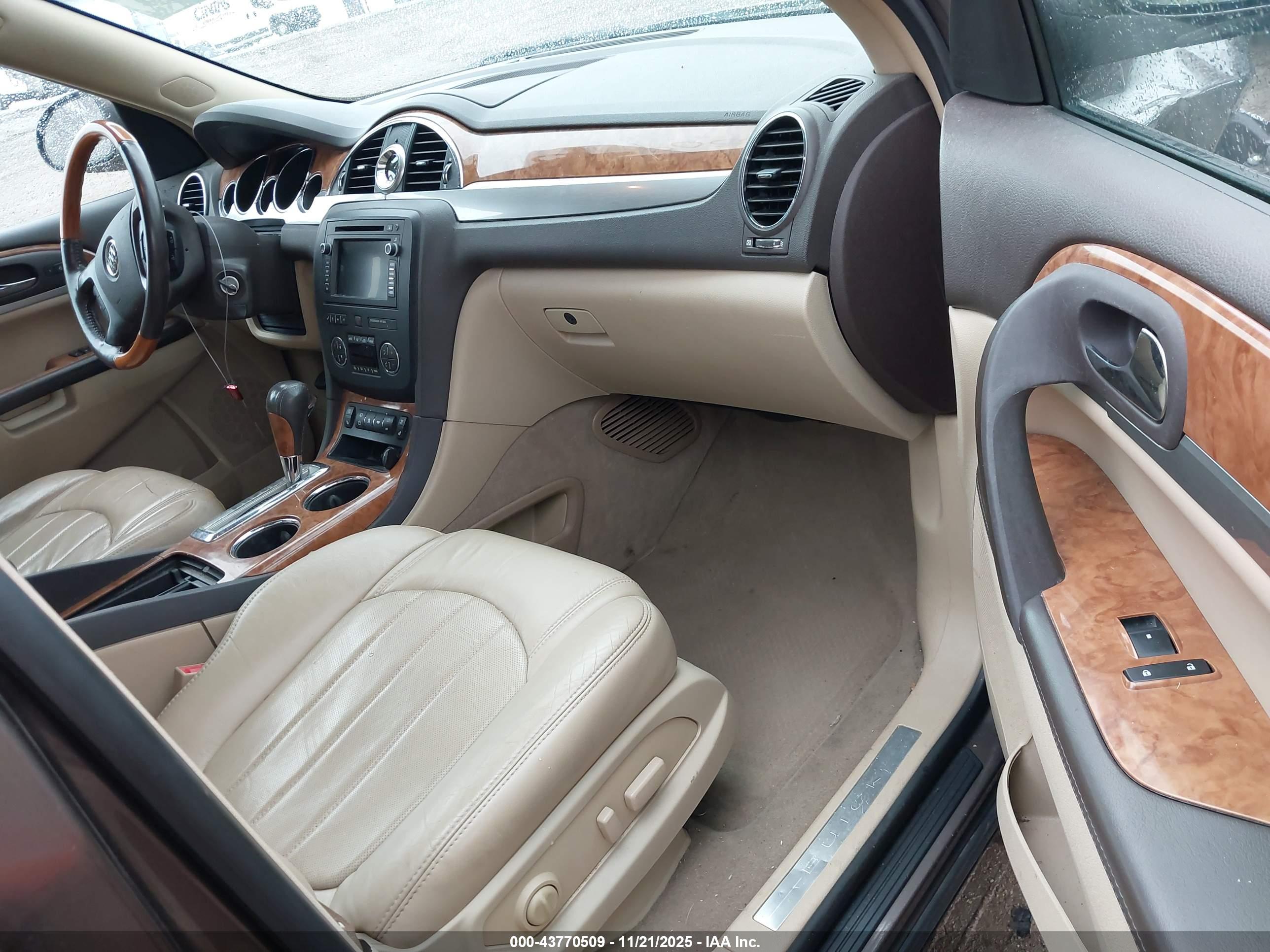 BUICK ENCLAVE image 5