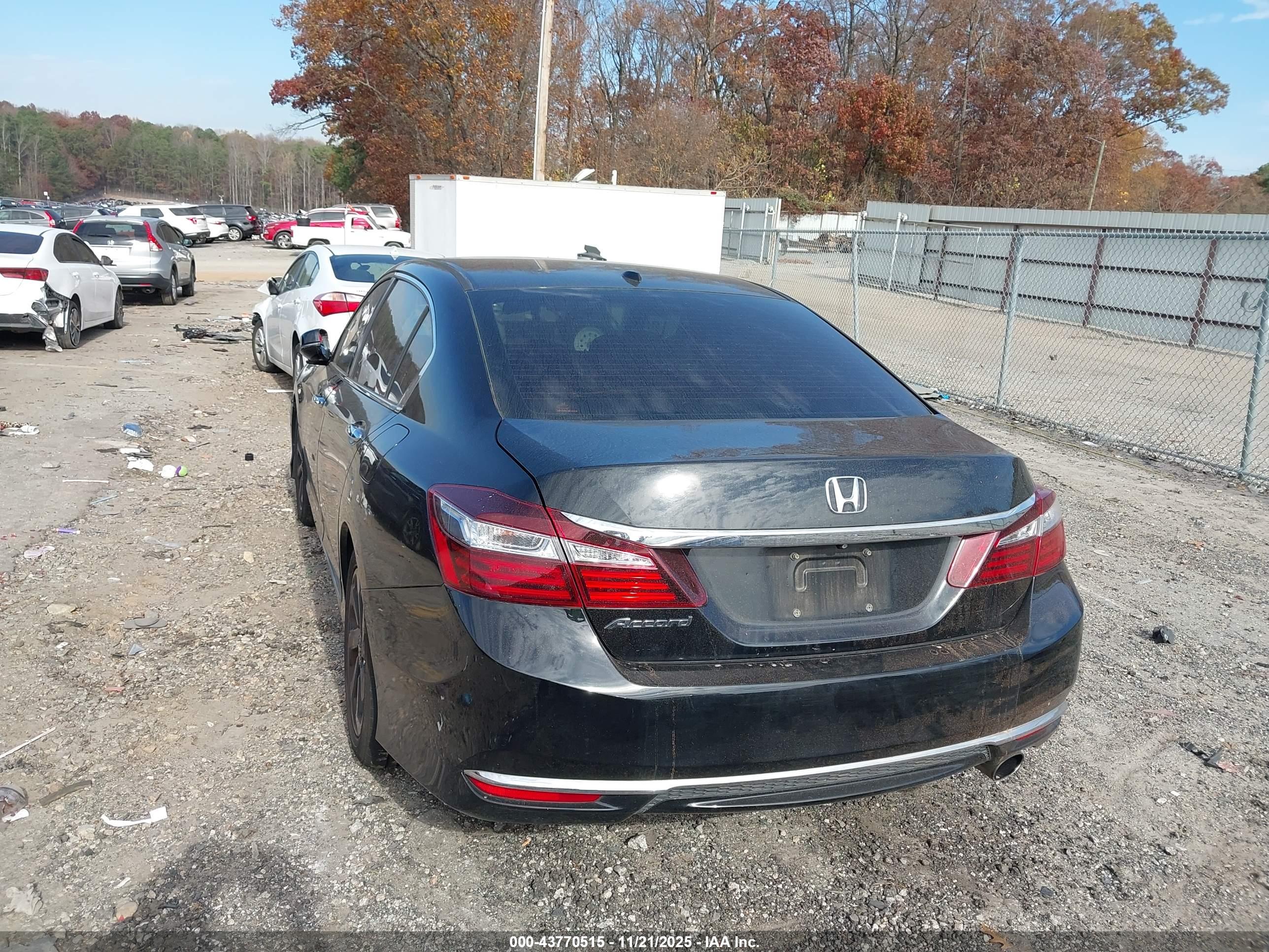 HONDA ACCORD image 3