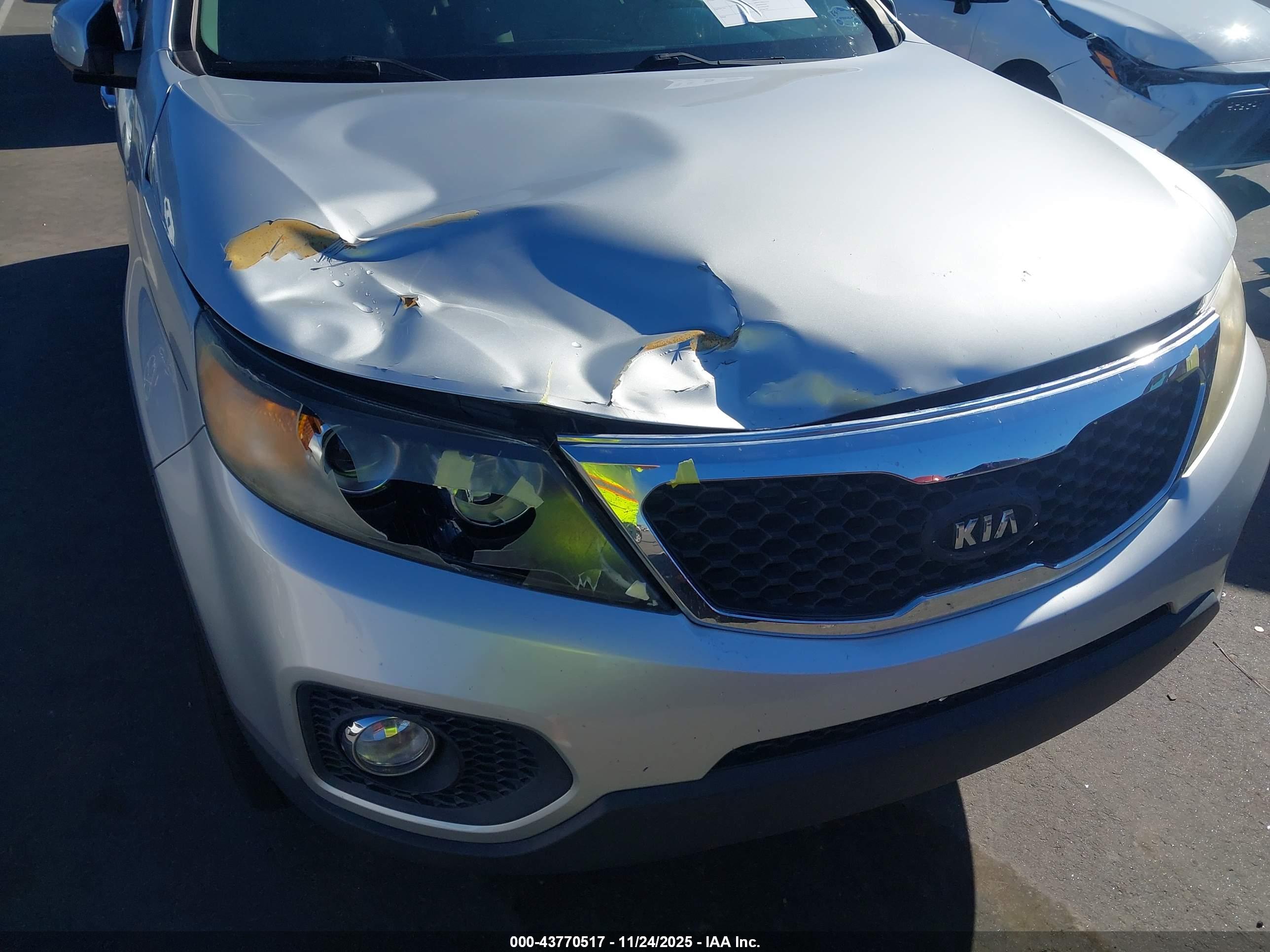 KIA SORENTO image 6