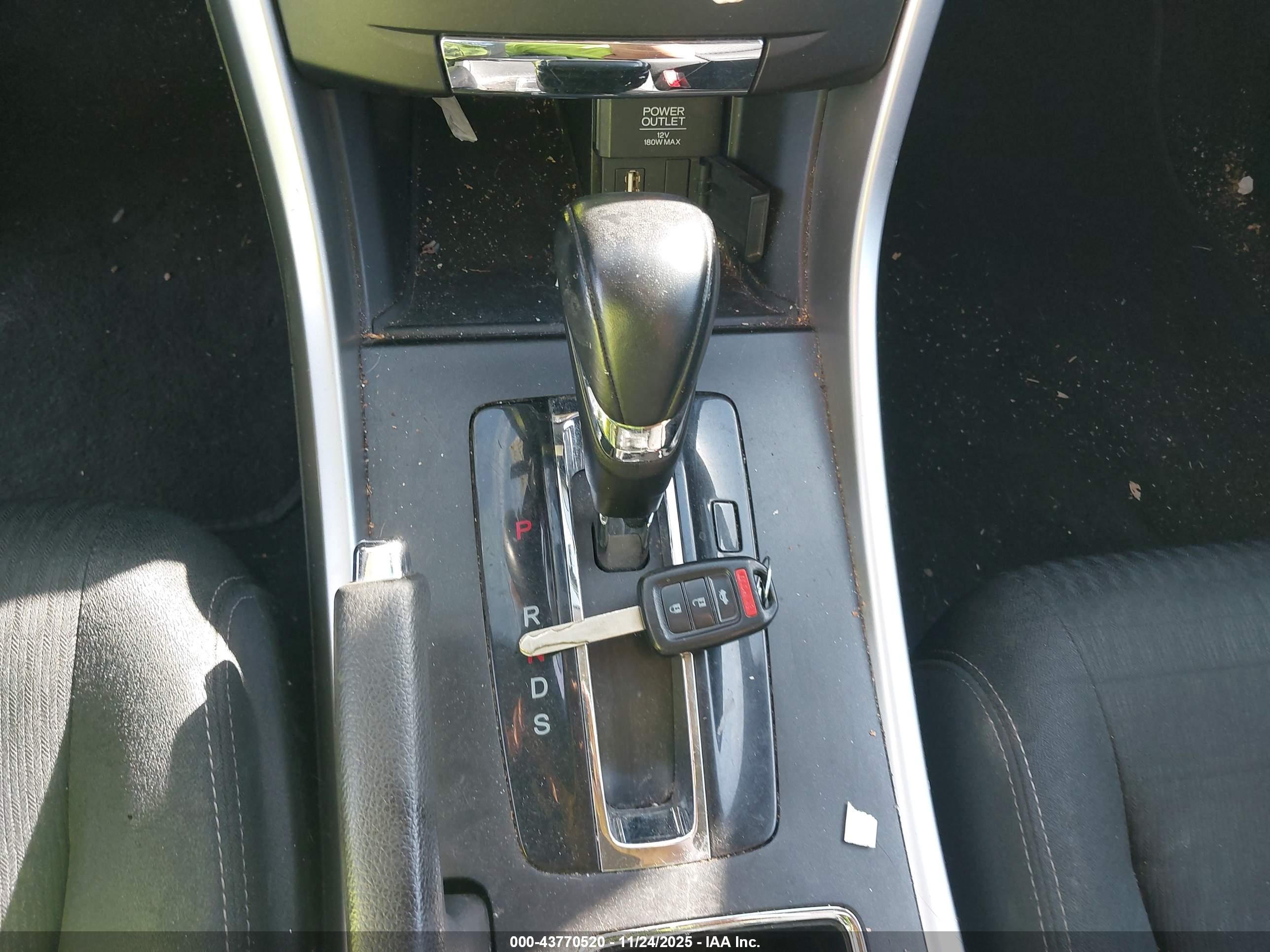 HONDA ACCORD image 11
