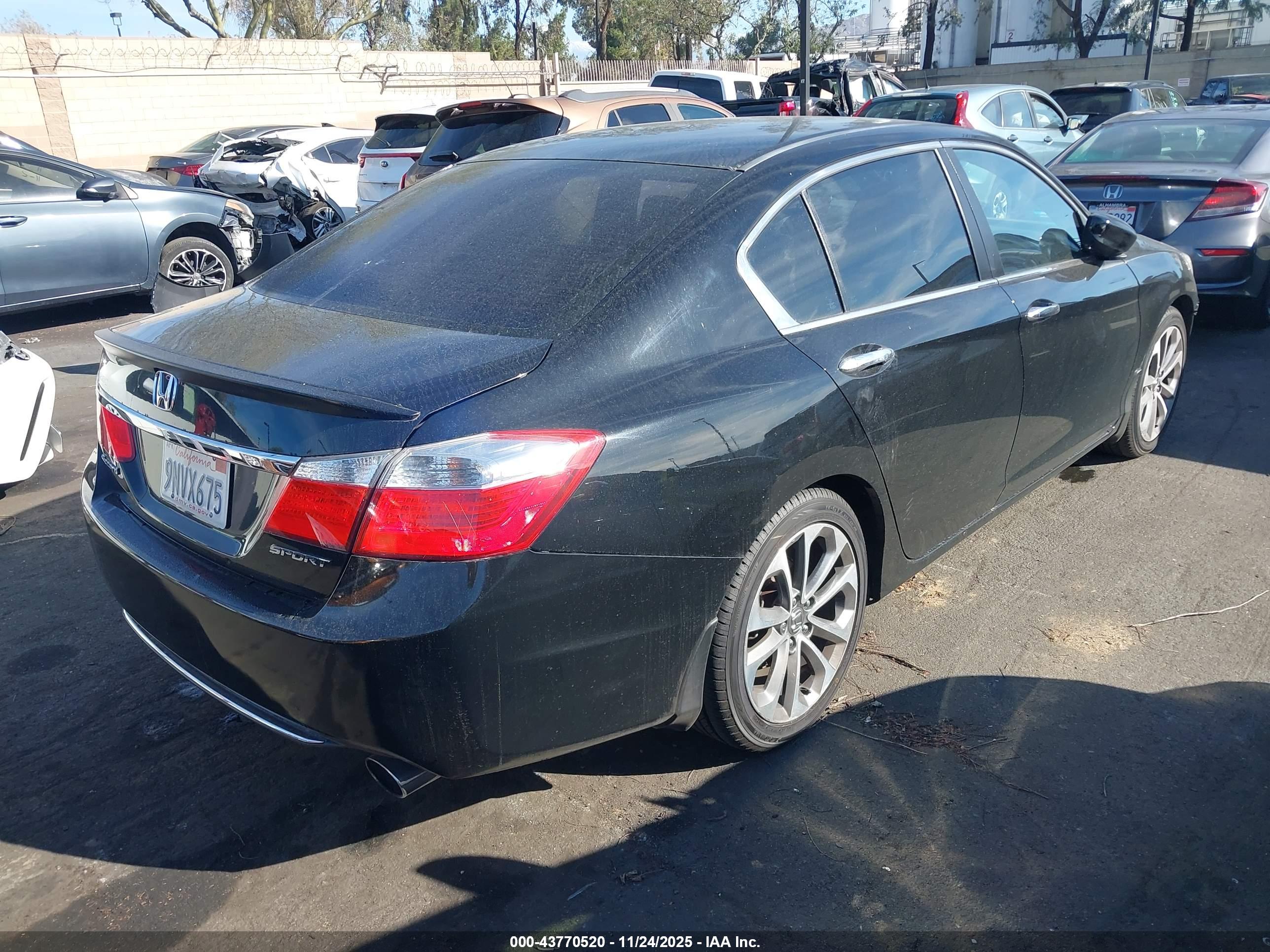 HONDA ACCORD image 4