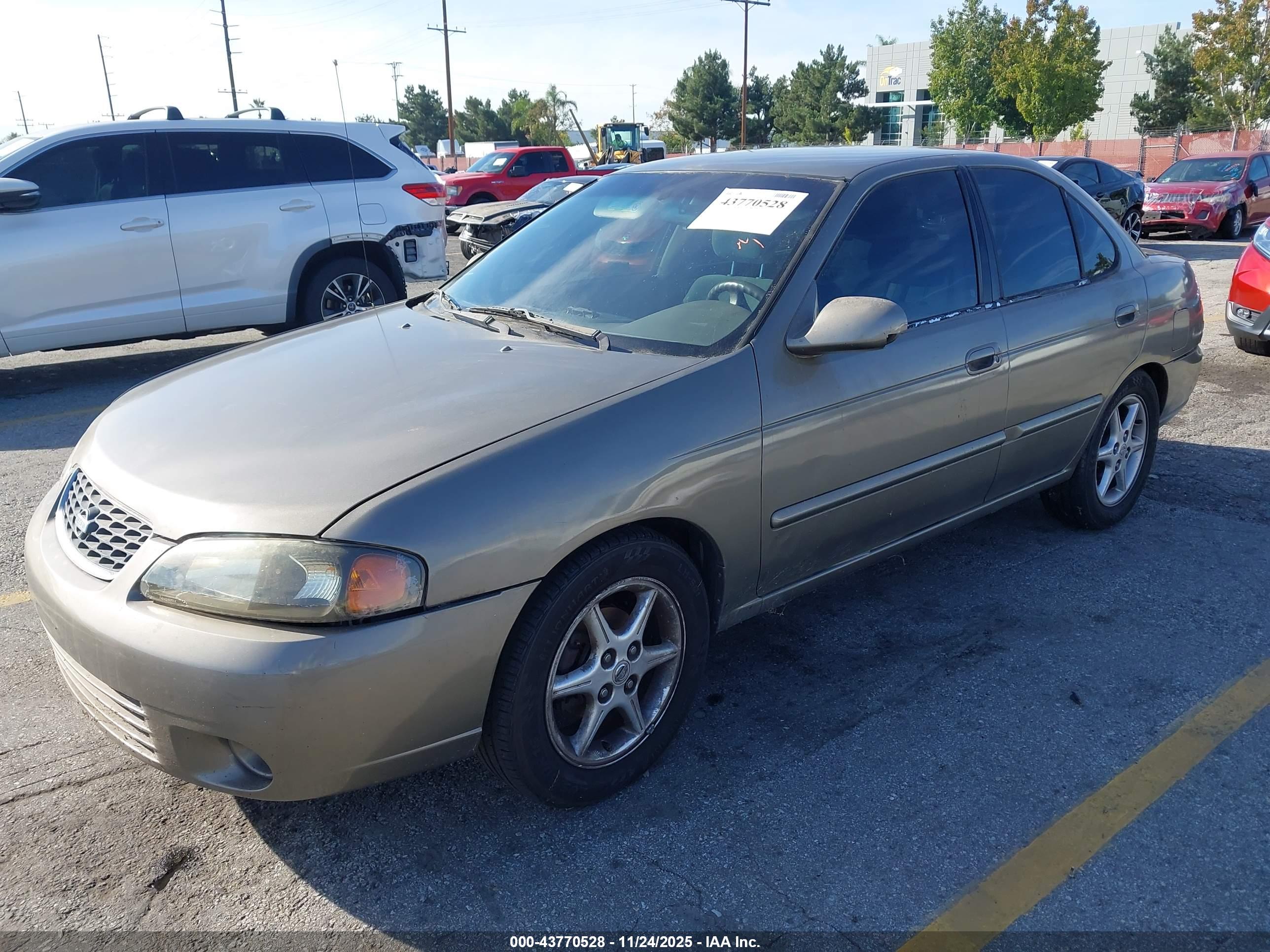 NISSAN SENTRA image 2