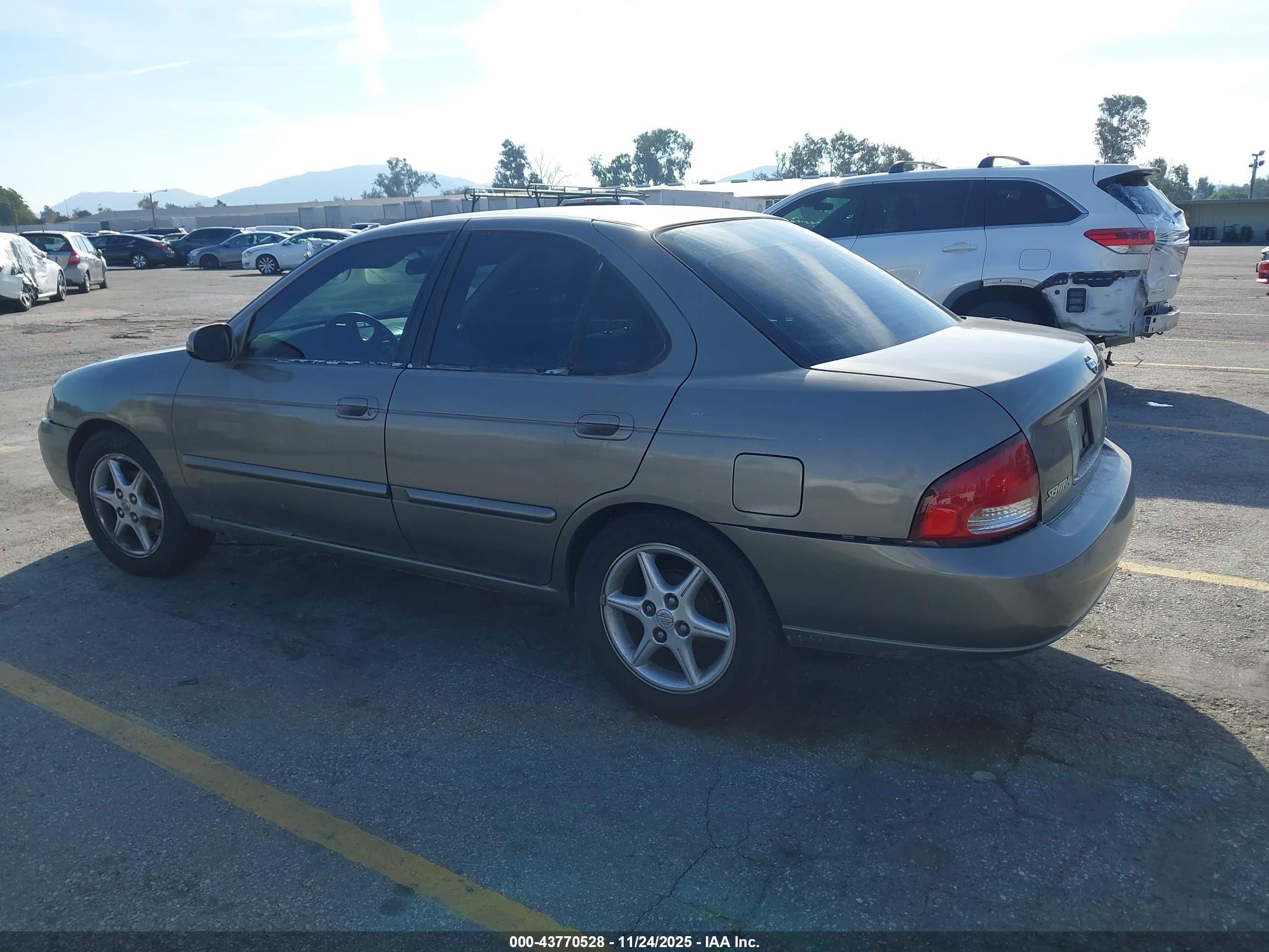 NISSAN SENTRA image 3