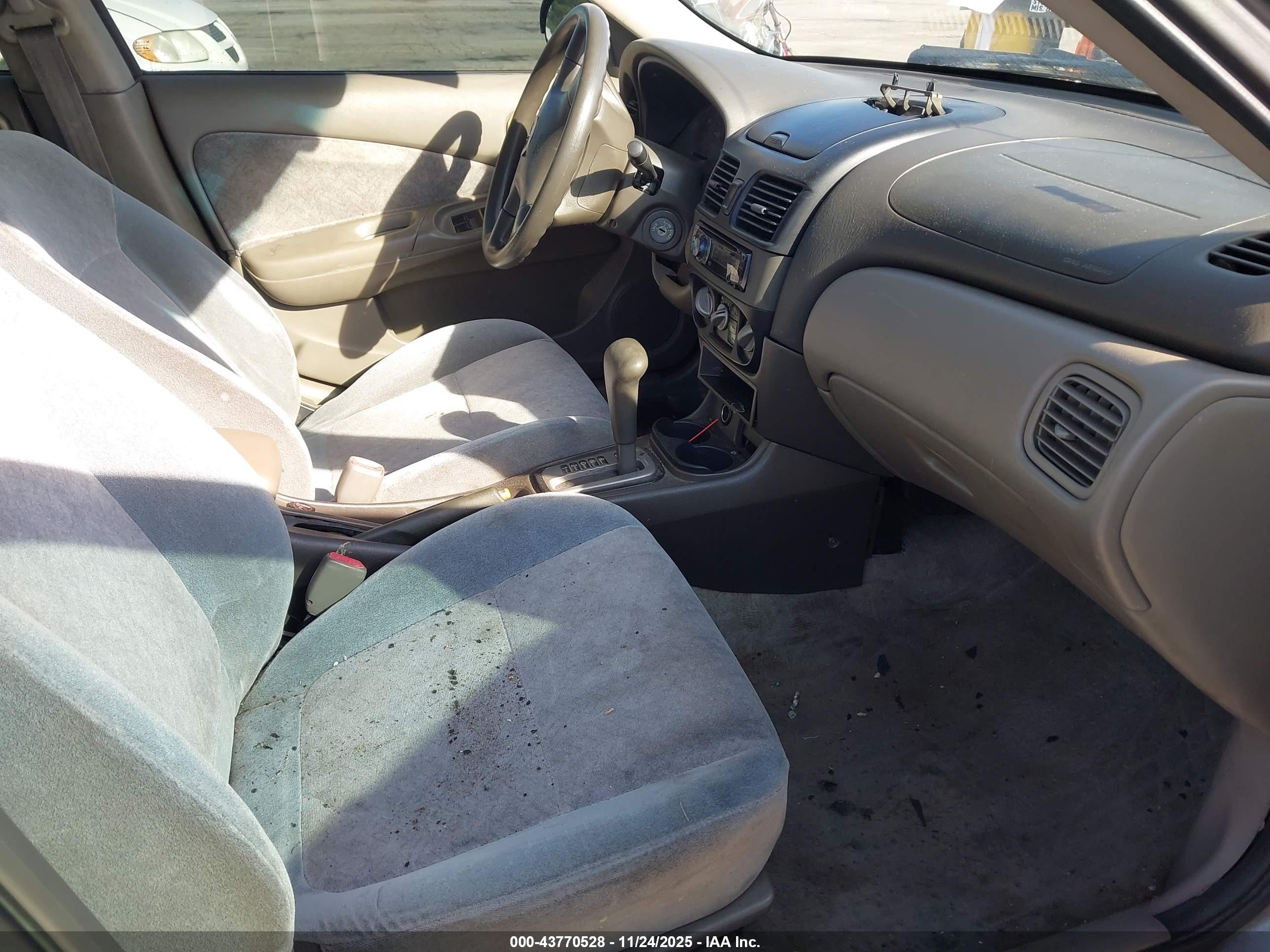 NISSAN SENTRA image 5