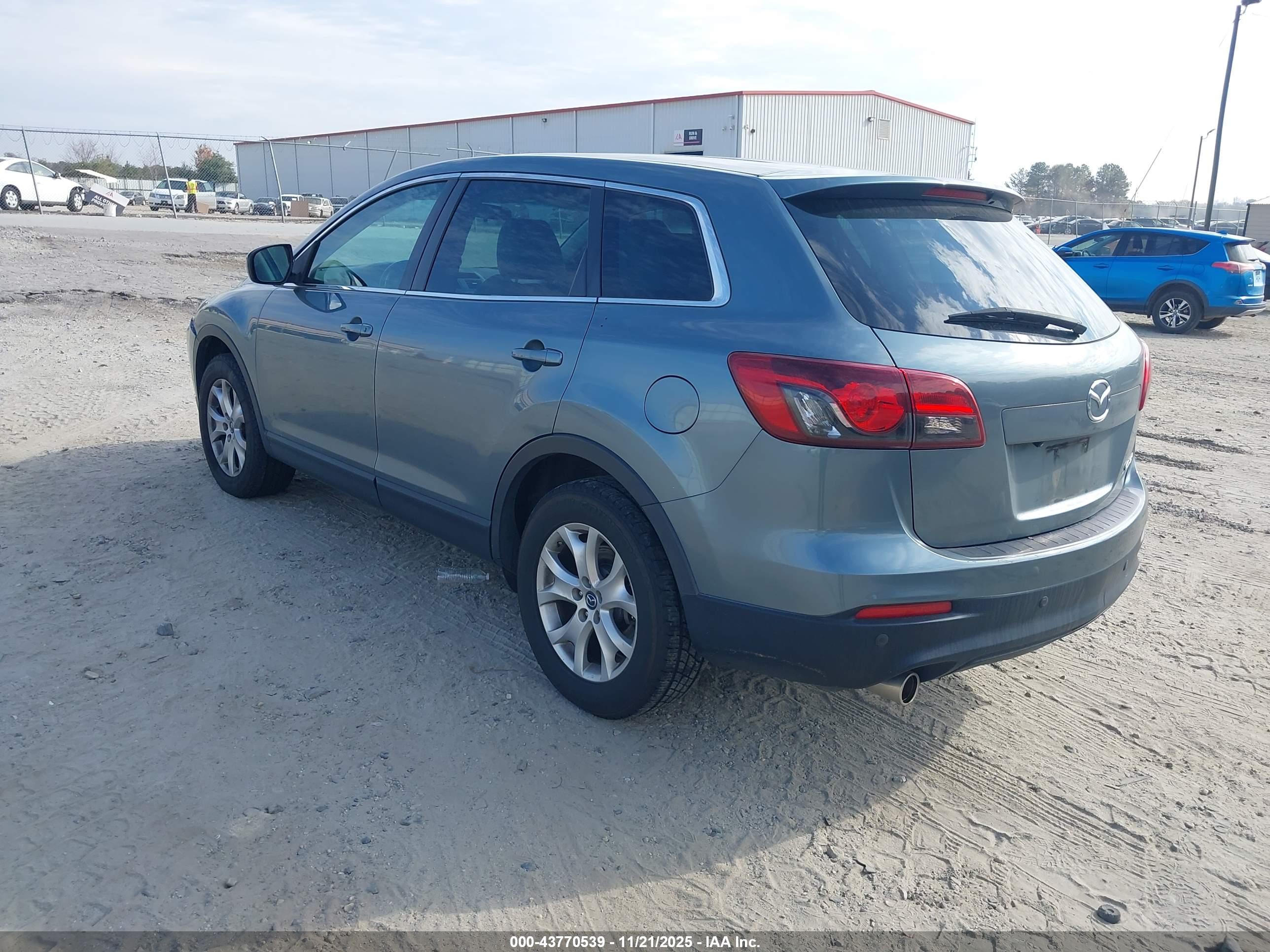 MAZDA CX-9 image 3