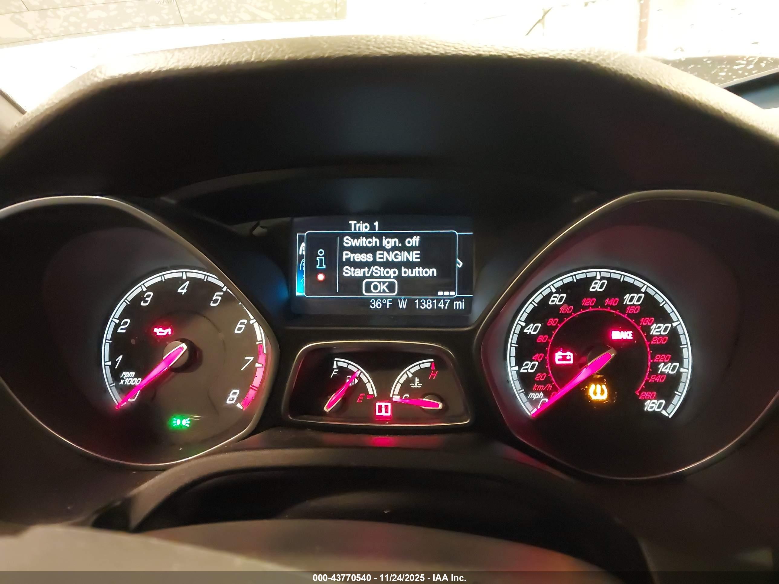 FORD FOCUS image 7