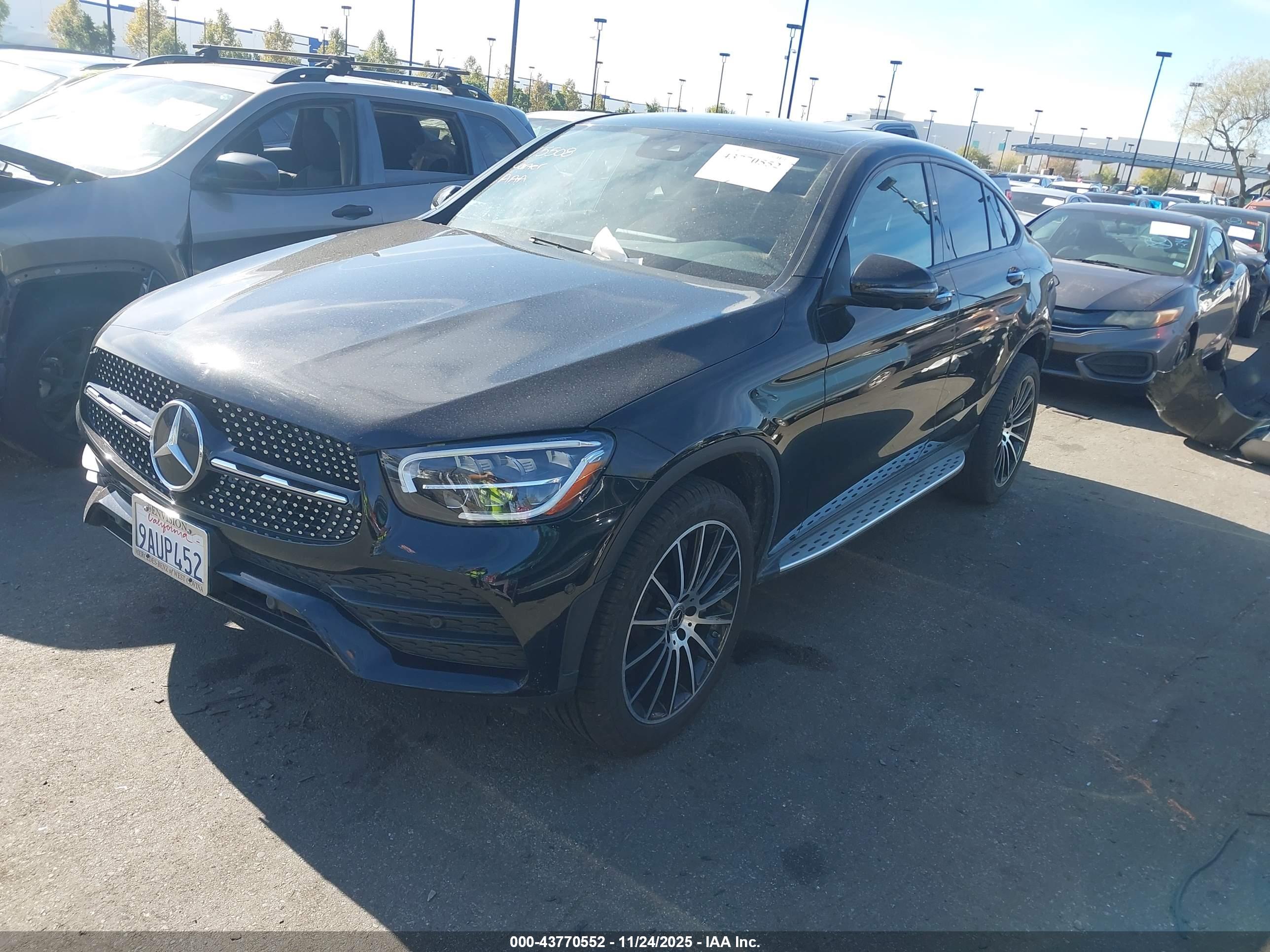 MERCEDES-BENZ GLC image 2