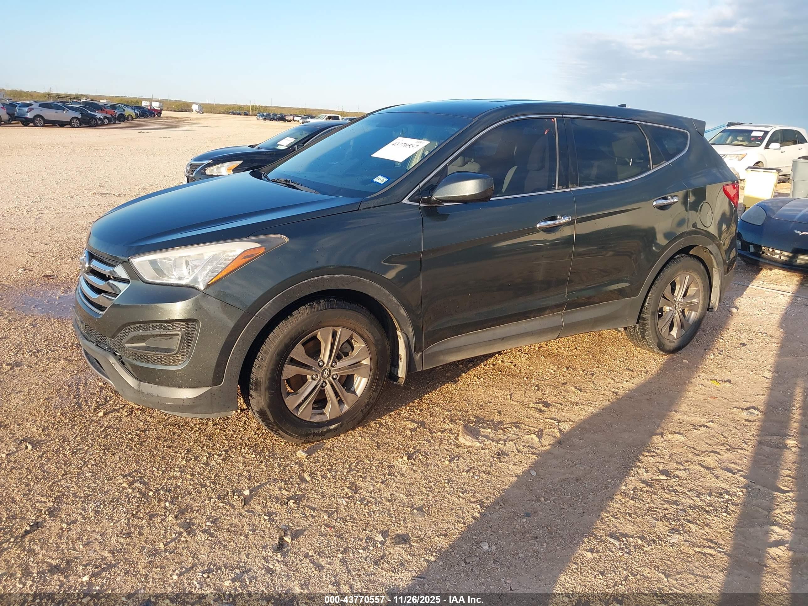 HYUNDAI SANTA image 2